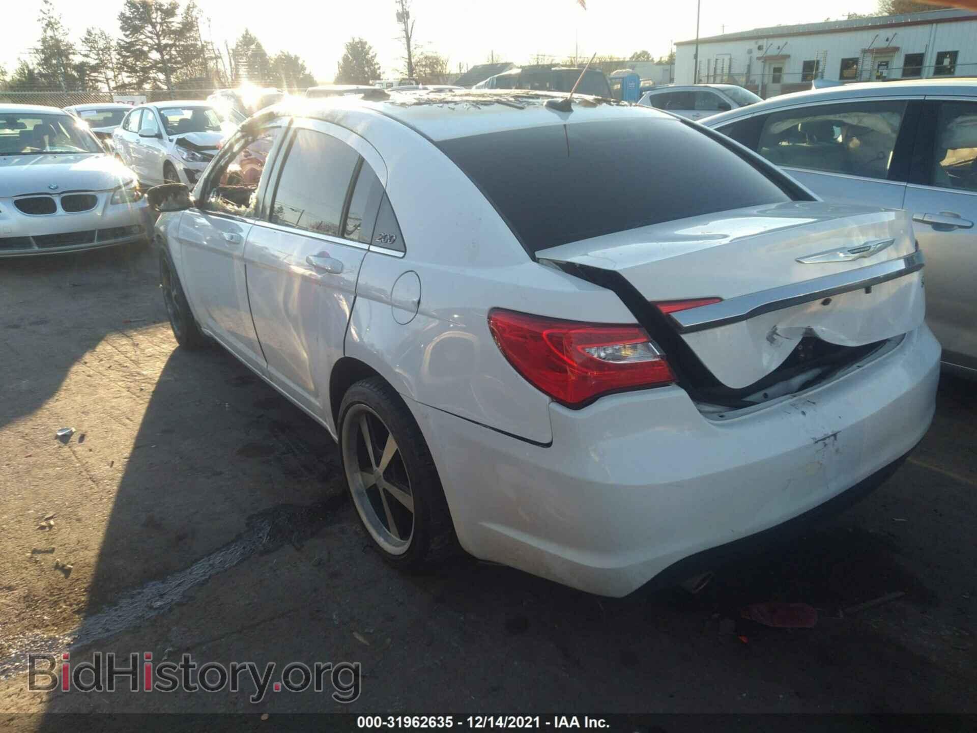 2013 CHRYSLER 200 - VIN: 1C3CCBBG6DN737386 - Фото 3