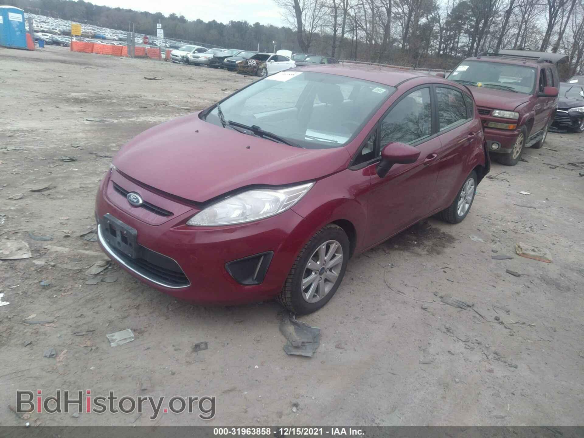 2011 FORD FIESTA - VIN: 3FADP4EJ1BM202521 - Фото 2
