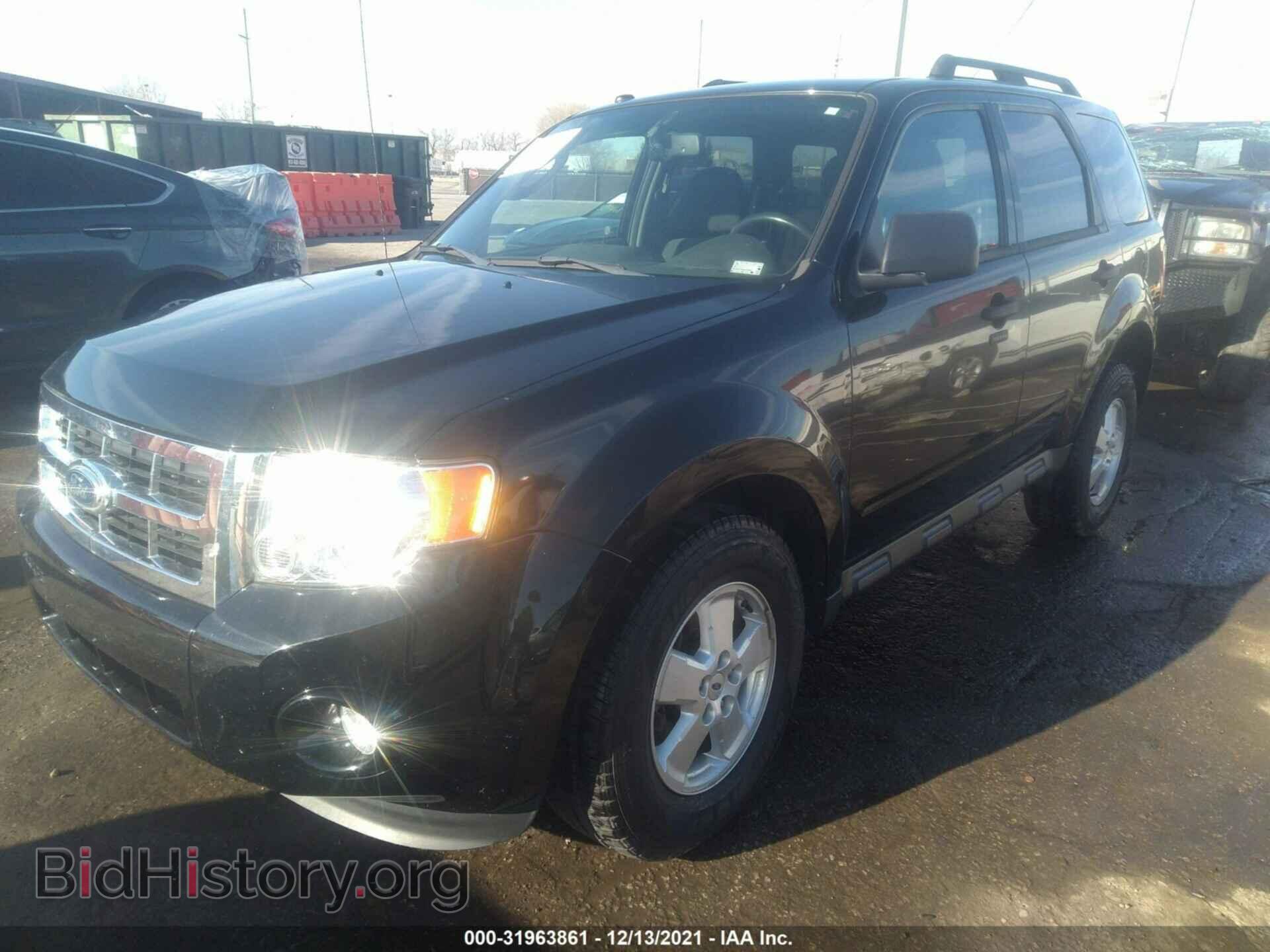 2012 FORD ESCAPE - VIN: 1FMCU0D78CKC82112 - Фото 2