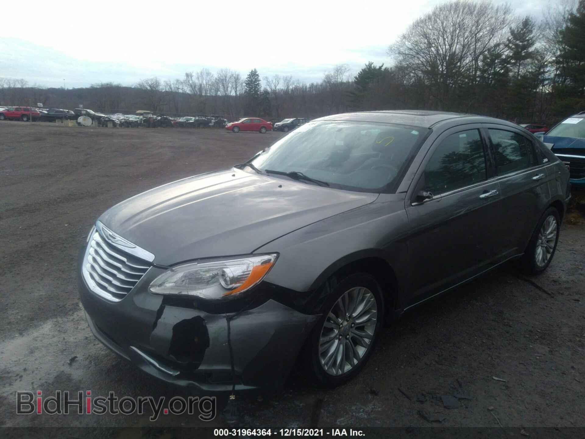 2012 CHRYSLER 200 - VIN: 1C3CCBCB1CN300591 - Фото 6