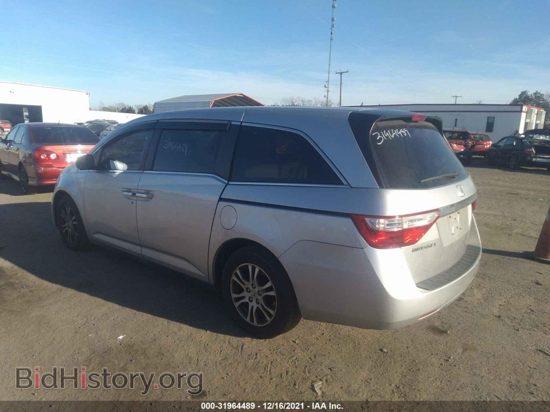 2011 HONDA ODYSSEY - VIN: 5FNRL5H46BB051994 - Фото 3