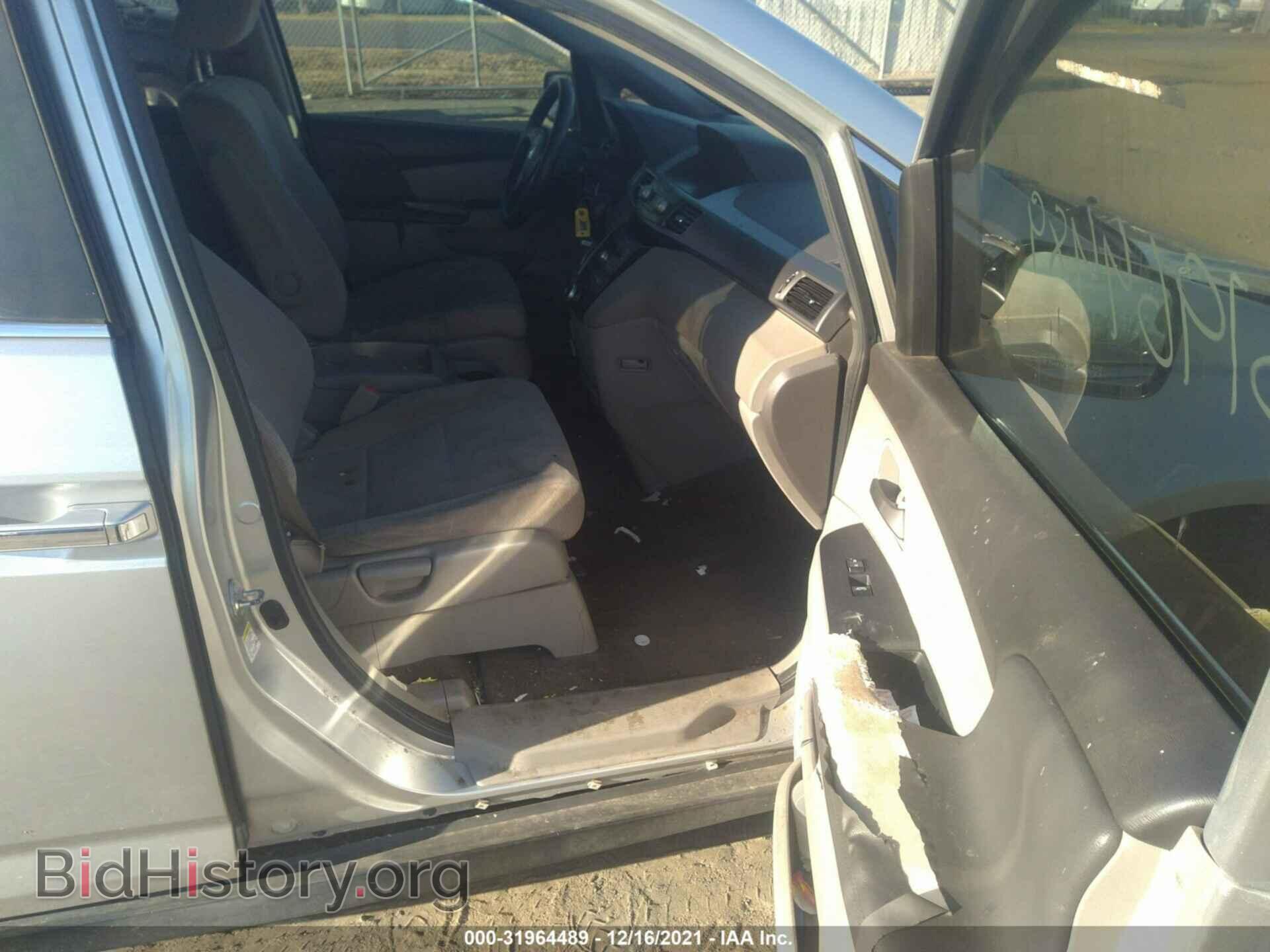 2011 HONDA ODYSSEY - VIN: 5FNRL5H46BB051994 - Фото 5