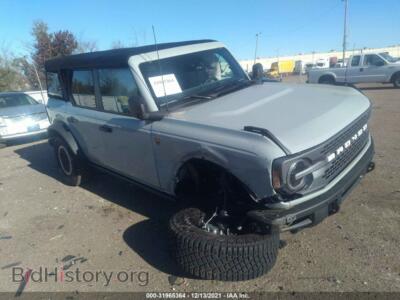 2021 Ford BRONCO Base/Big Bend, серебристый — VIN 1FMEE5DP8MLA92860, IAAI