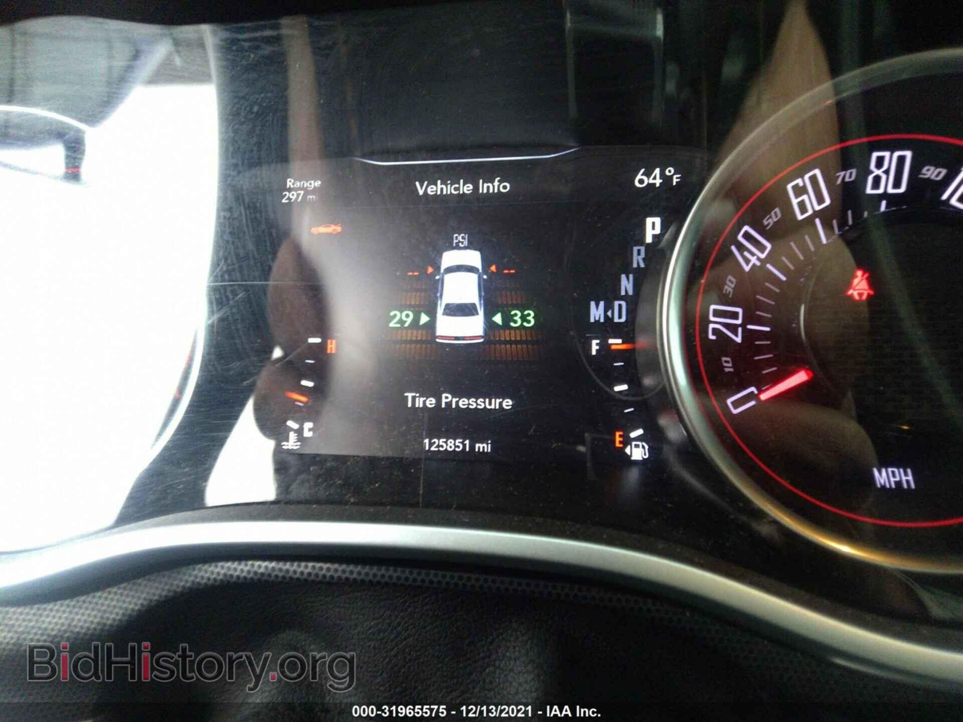 2018 DODGE CHALLENGER - VIN: 2C3CDZAG4JH258914 - Фото 7