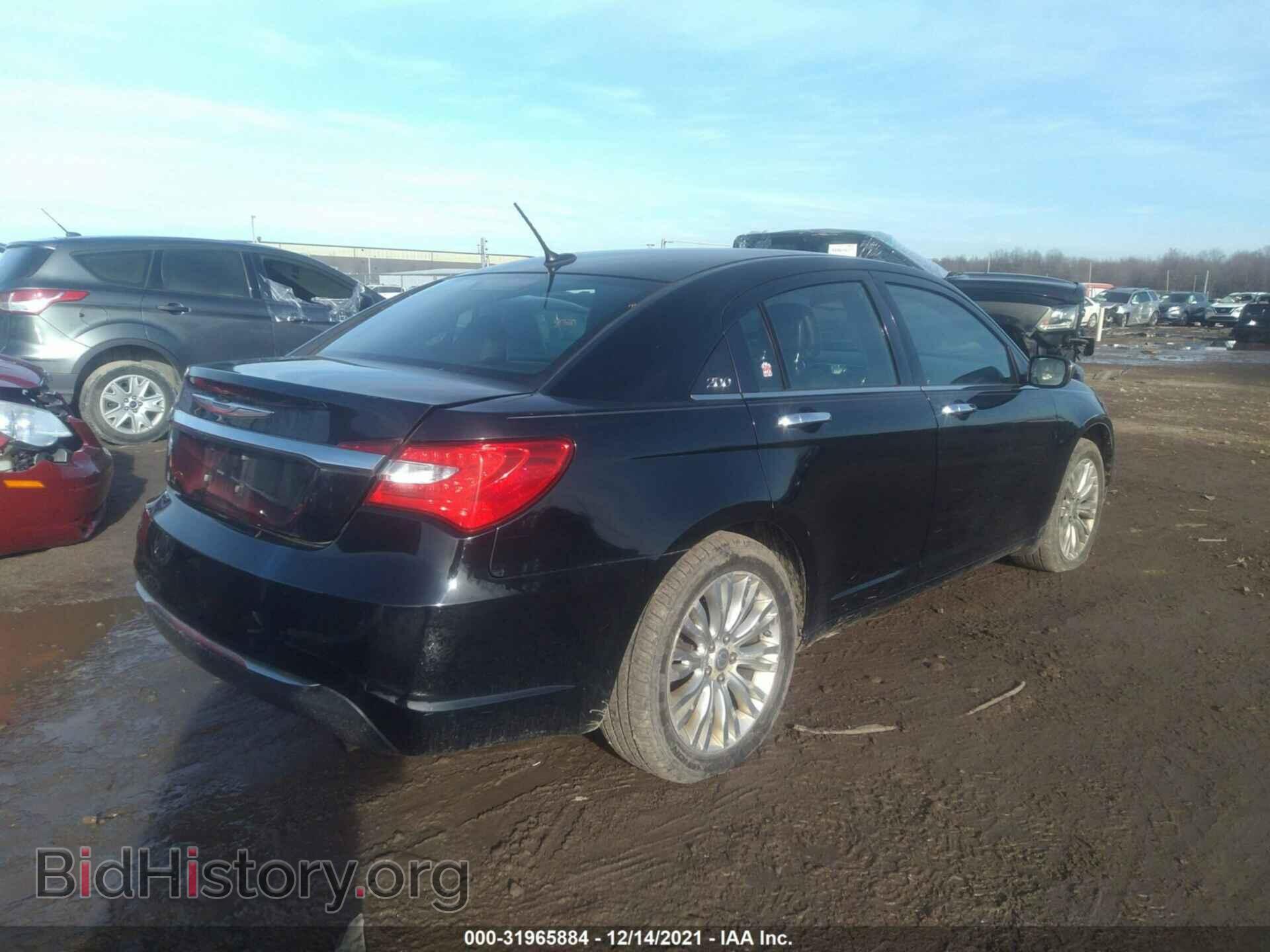 2012 CHRYSLER 200 - VIN: 1C3CCBCB7CN257391 - Фото 4