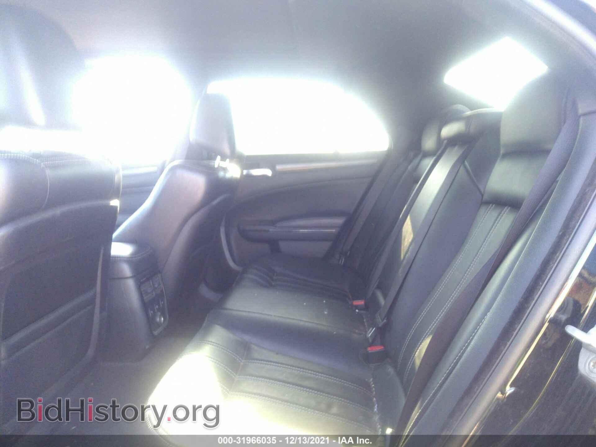 2012 CHRYSLER 300 - VIN: 2C3CCABG2CH257024 - Фото 8