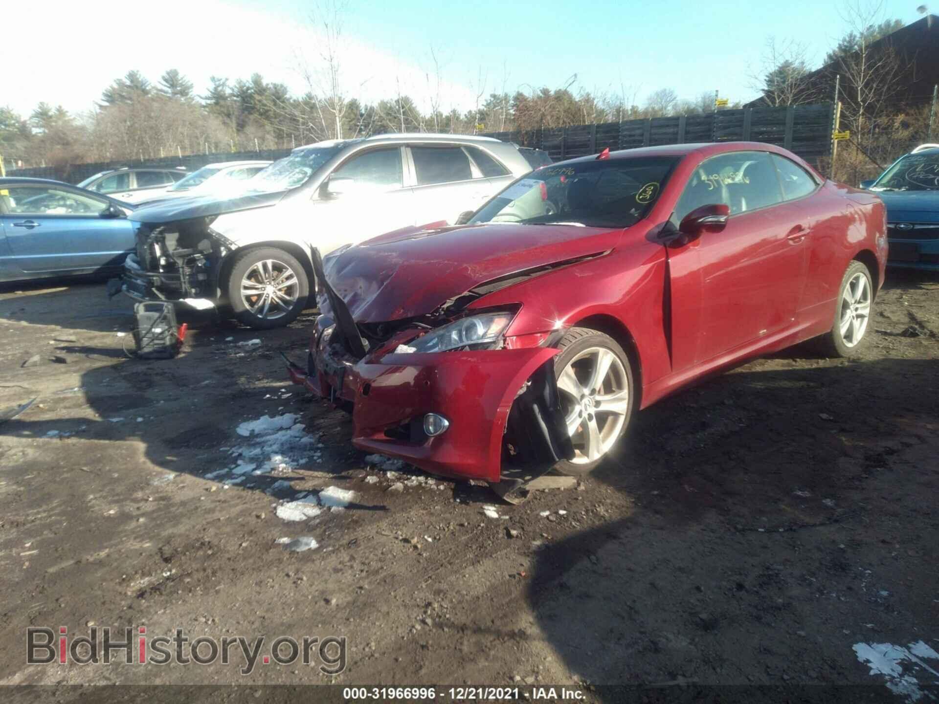 2012 LEXUS IS 250C - VIN: JTHFF2C25C2525774 - Photo 2