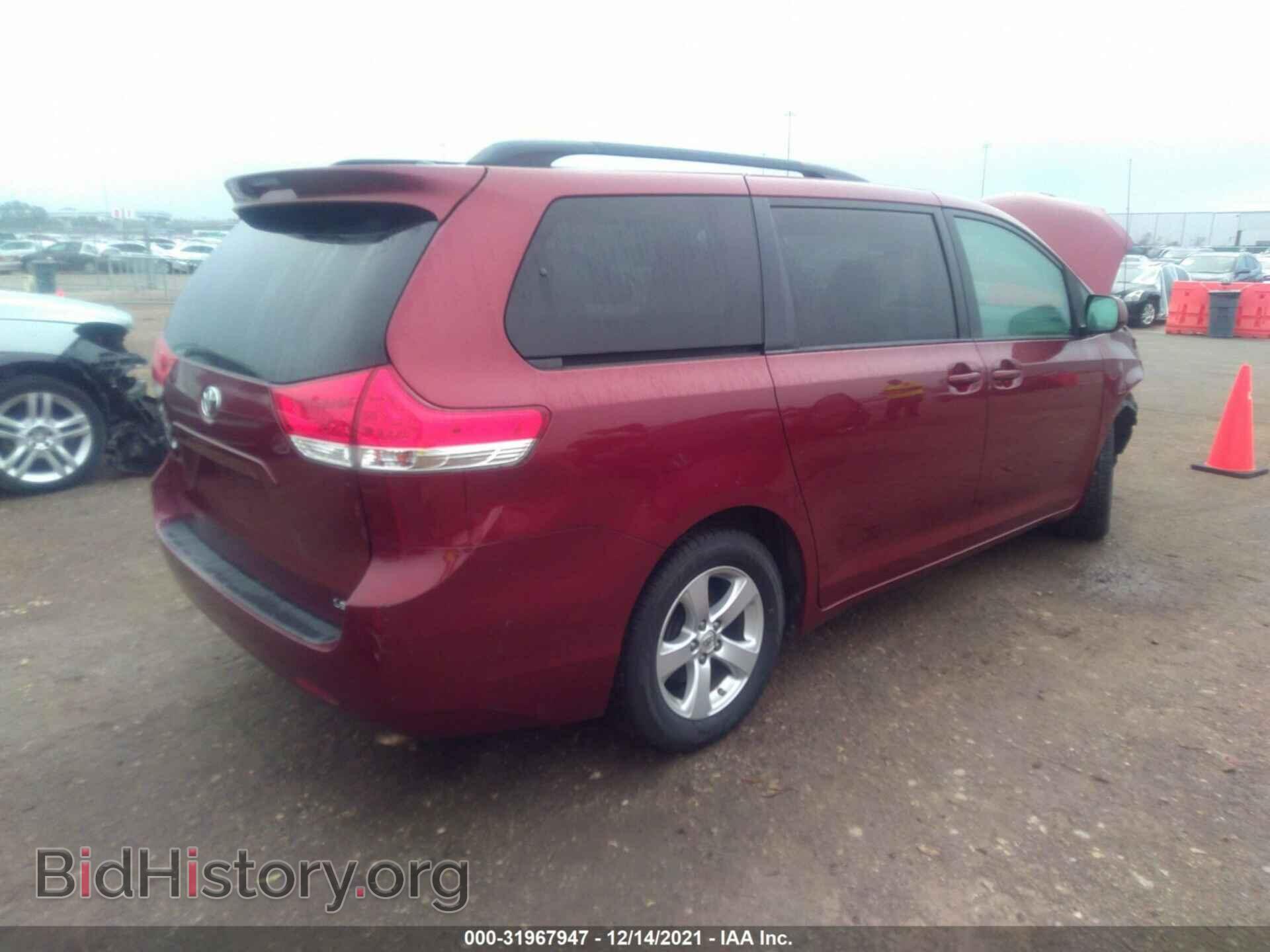 2013 TOYOTA SIENNA - VIN: 5TDKK3DC8DS308822 - Фото 4