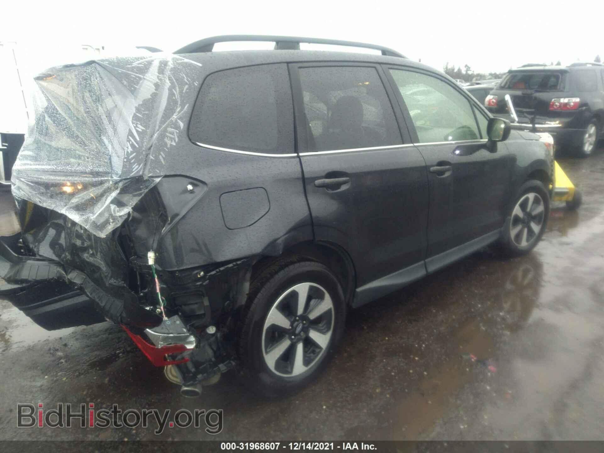 2017 SUBARU FORESTER - VIN: JF2SJAJC1HH406484 - Фото 4