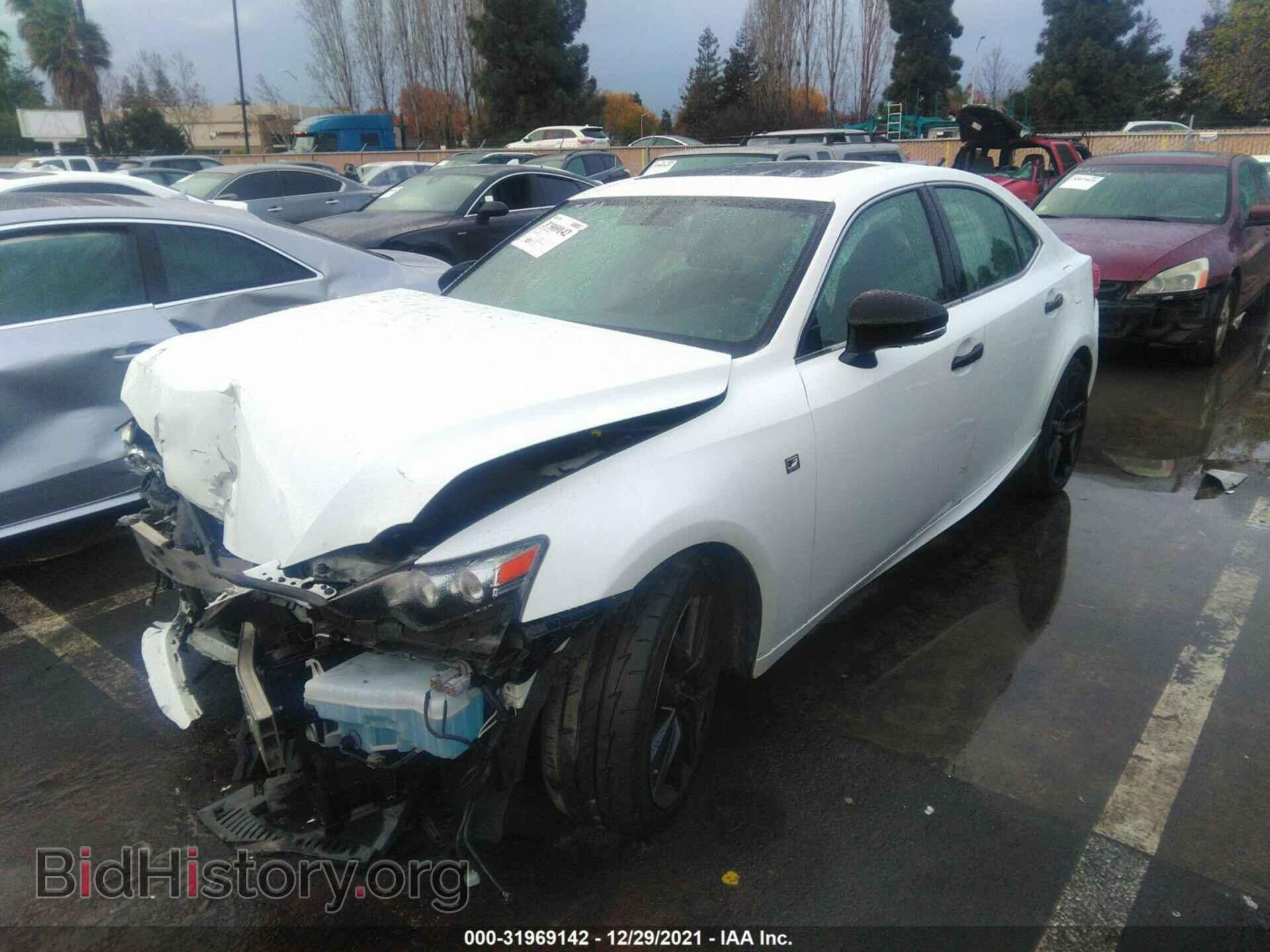 2015 LEXUS IS 250 - VIN: JTHBF1D21F5068942 - Photo 2
