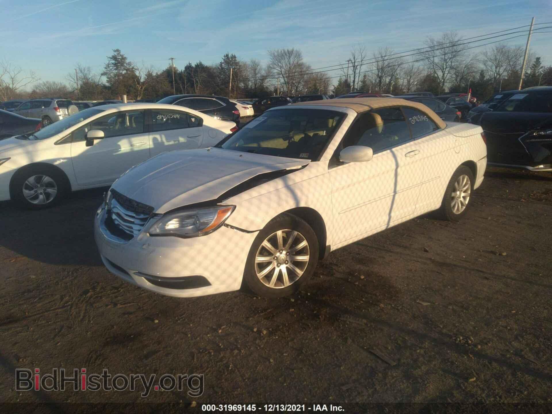 2012 CHRYSLER 200 - VIN: 1C3BCBEB1CN249151 - Фото 2