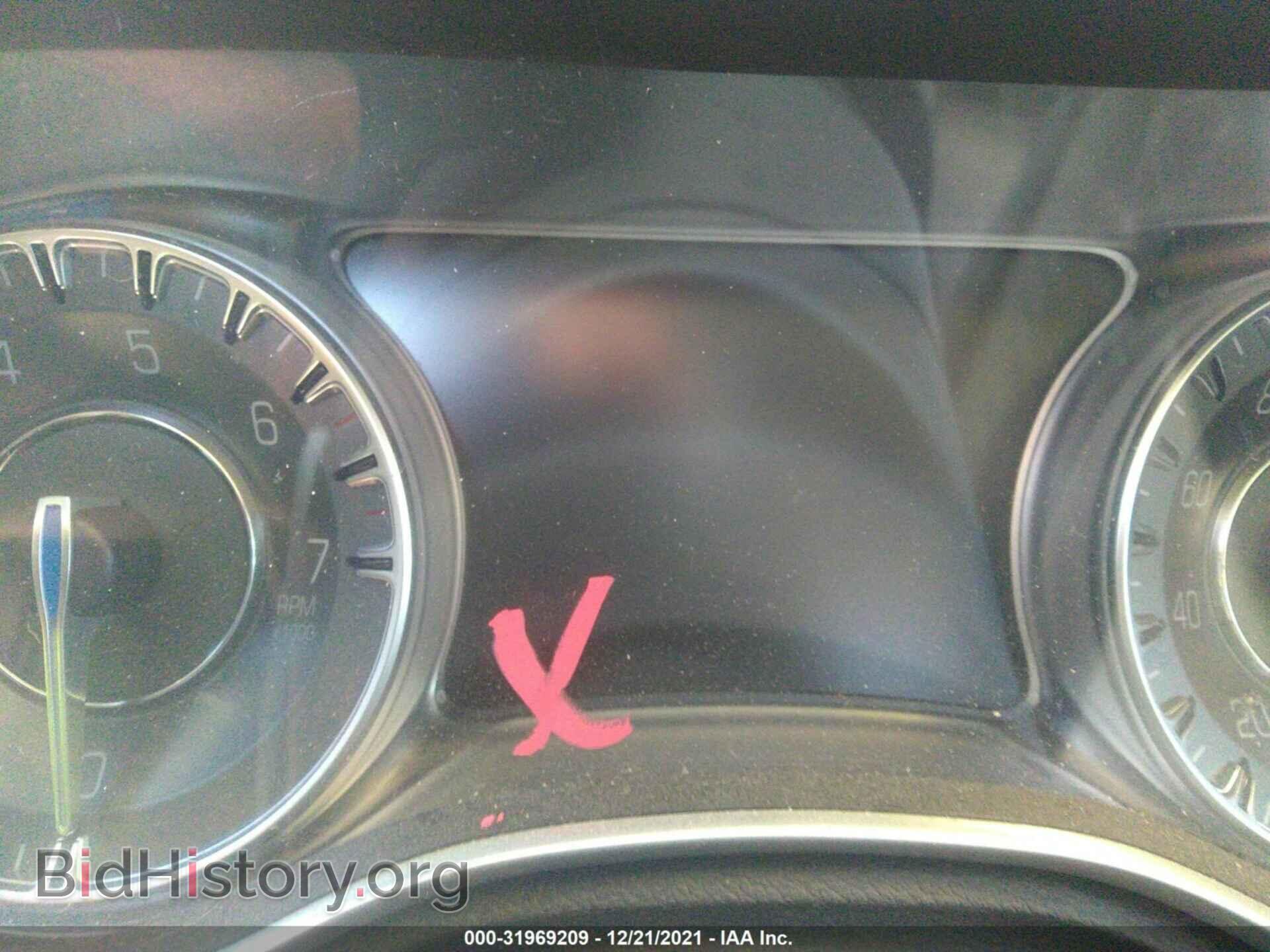 2015 CHRYSLER 300 - VIN: 2C3CCAAG2FH814097 - Фото 7