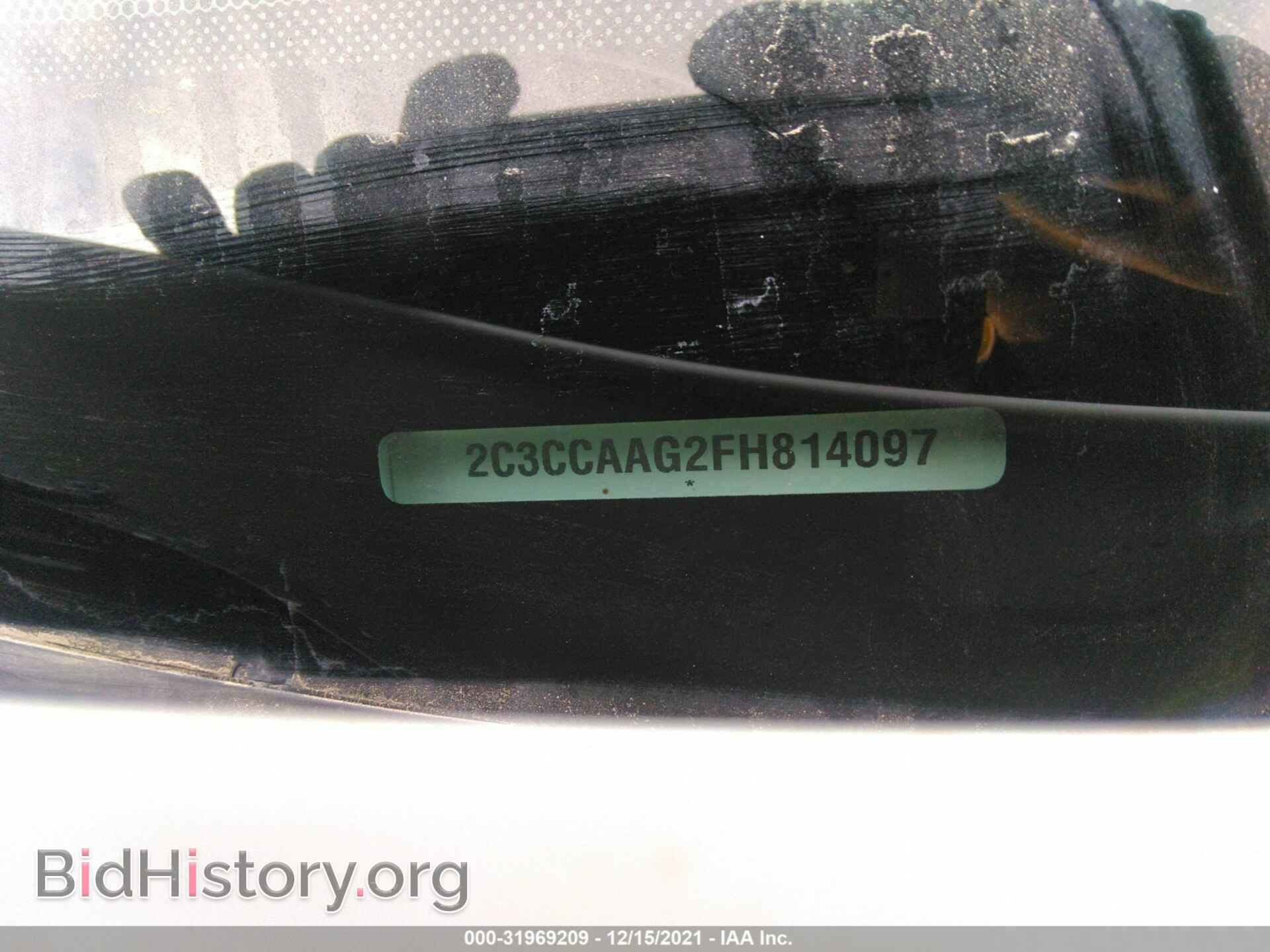 2015 CHRYSLER 300 - VIN: 2C3CCAAG2FH814097 - Фото 9