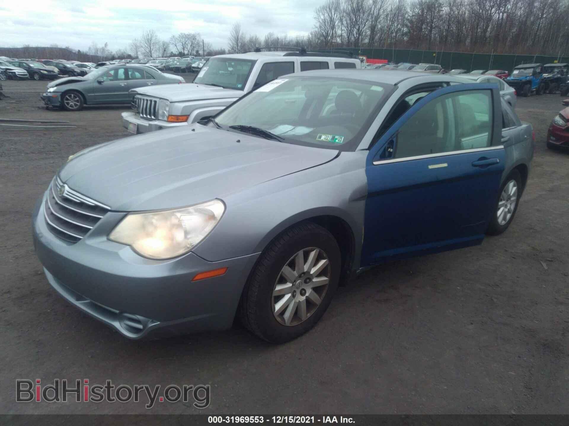 2009 CHRYSLER SEBRING - VIN: 1C3LC46B59N520834 - Фото 2