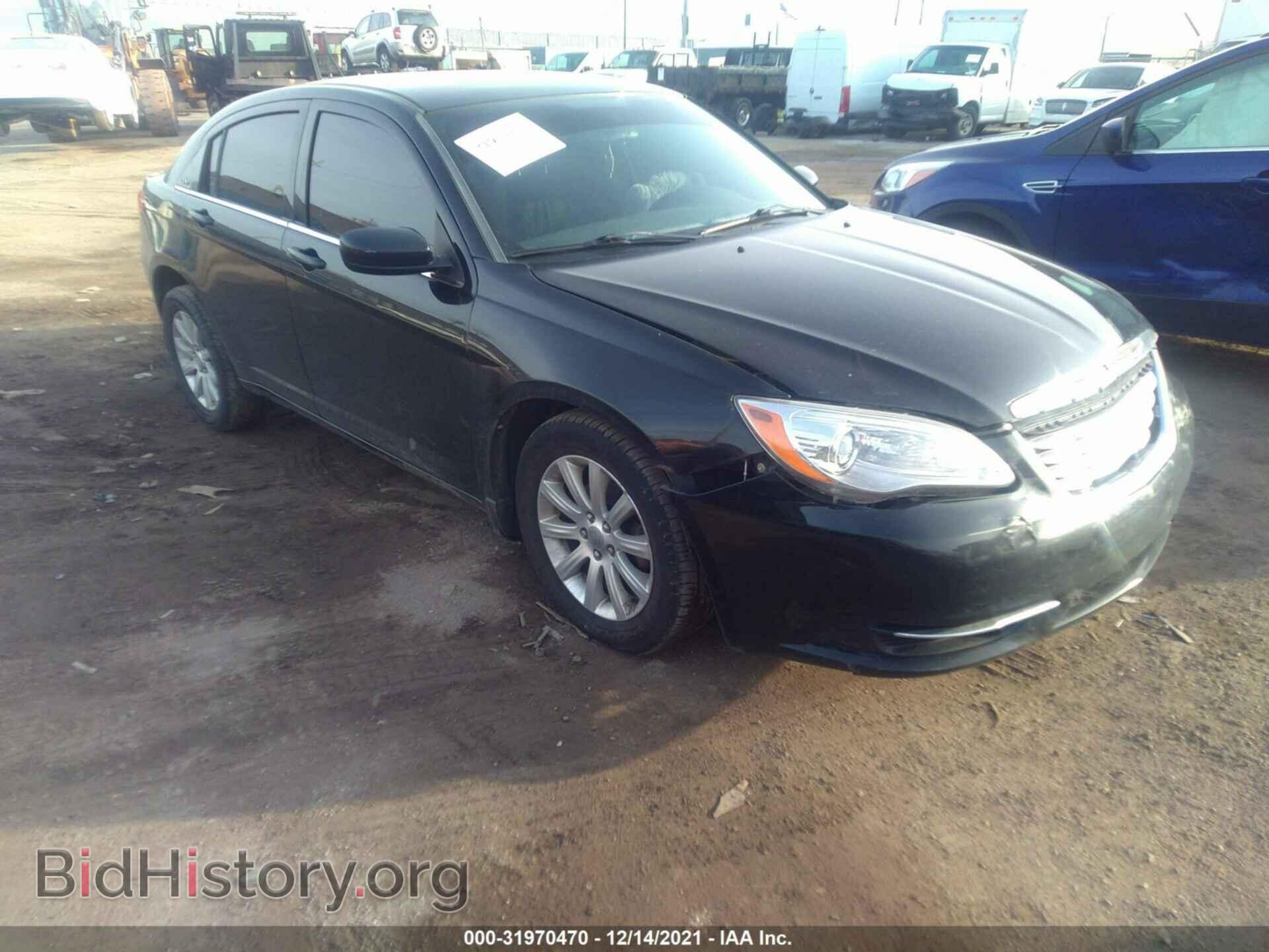 Photo 1C3BC1FB2BN554696 - CHRYSLER 200 2011