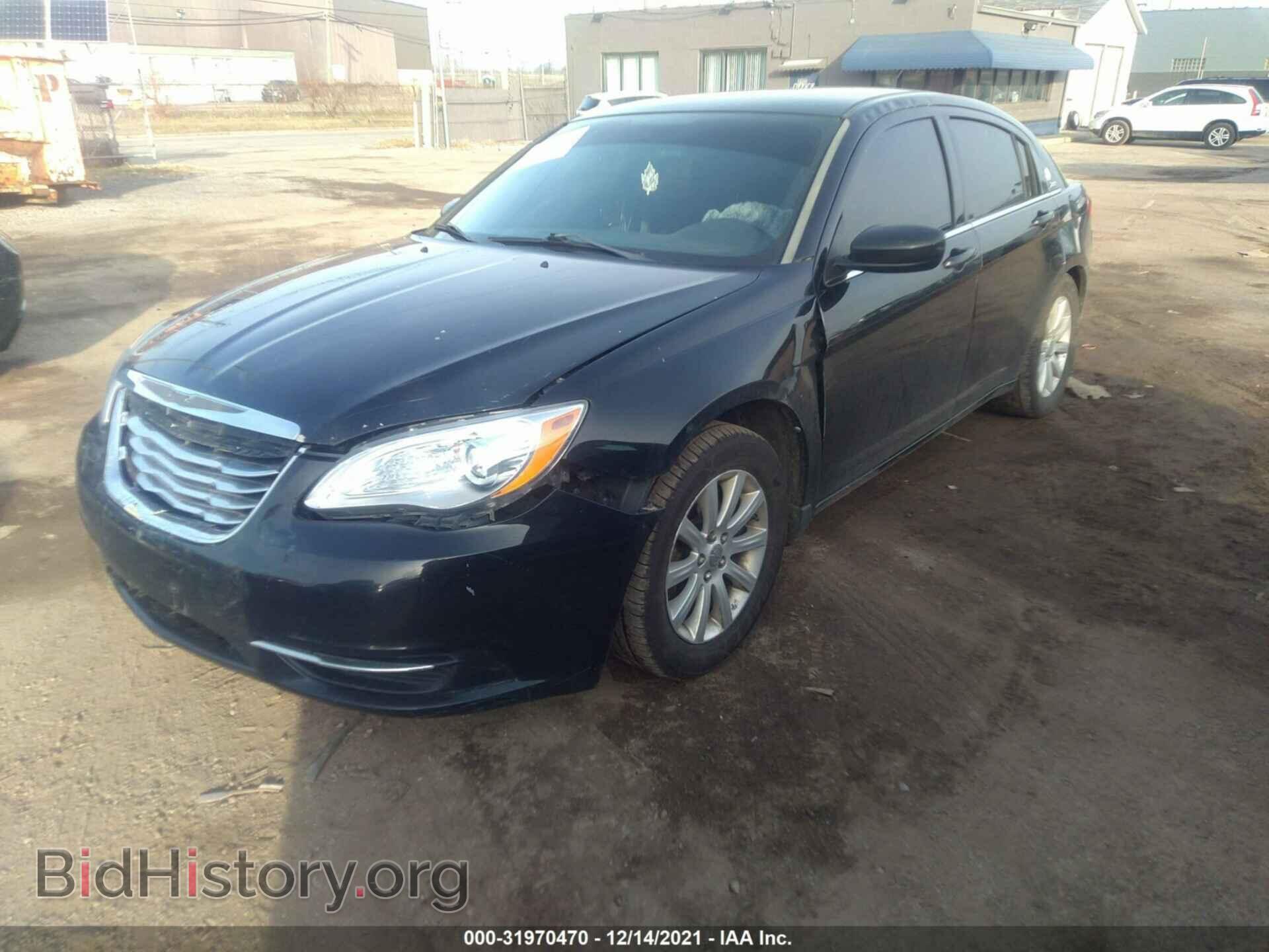 2011 CHRYSLER 200 - VIN: 1C3BC1FB2BN554696 - Фото 2