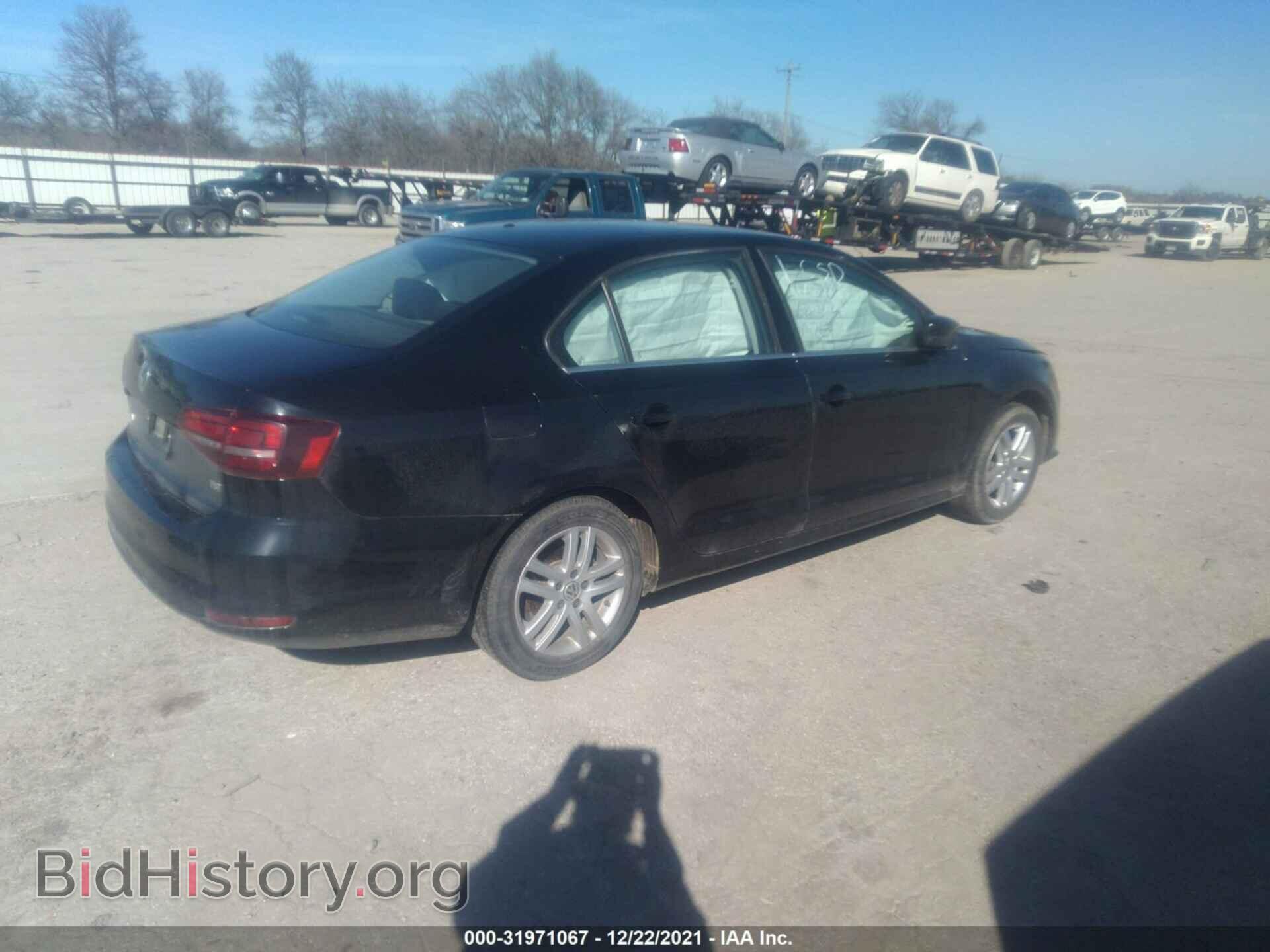 2017 VOLKSWAGEN JETTA - VIN: 3VW2B7AJ0HM201406 - Фото 4