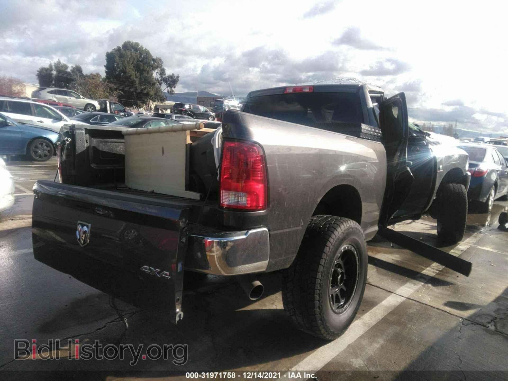2017 RAM 2500 - VIN: 3C6UR5CL1HG707990 - Фото 4