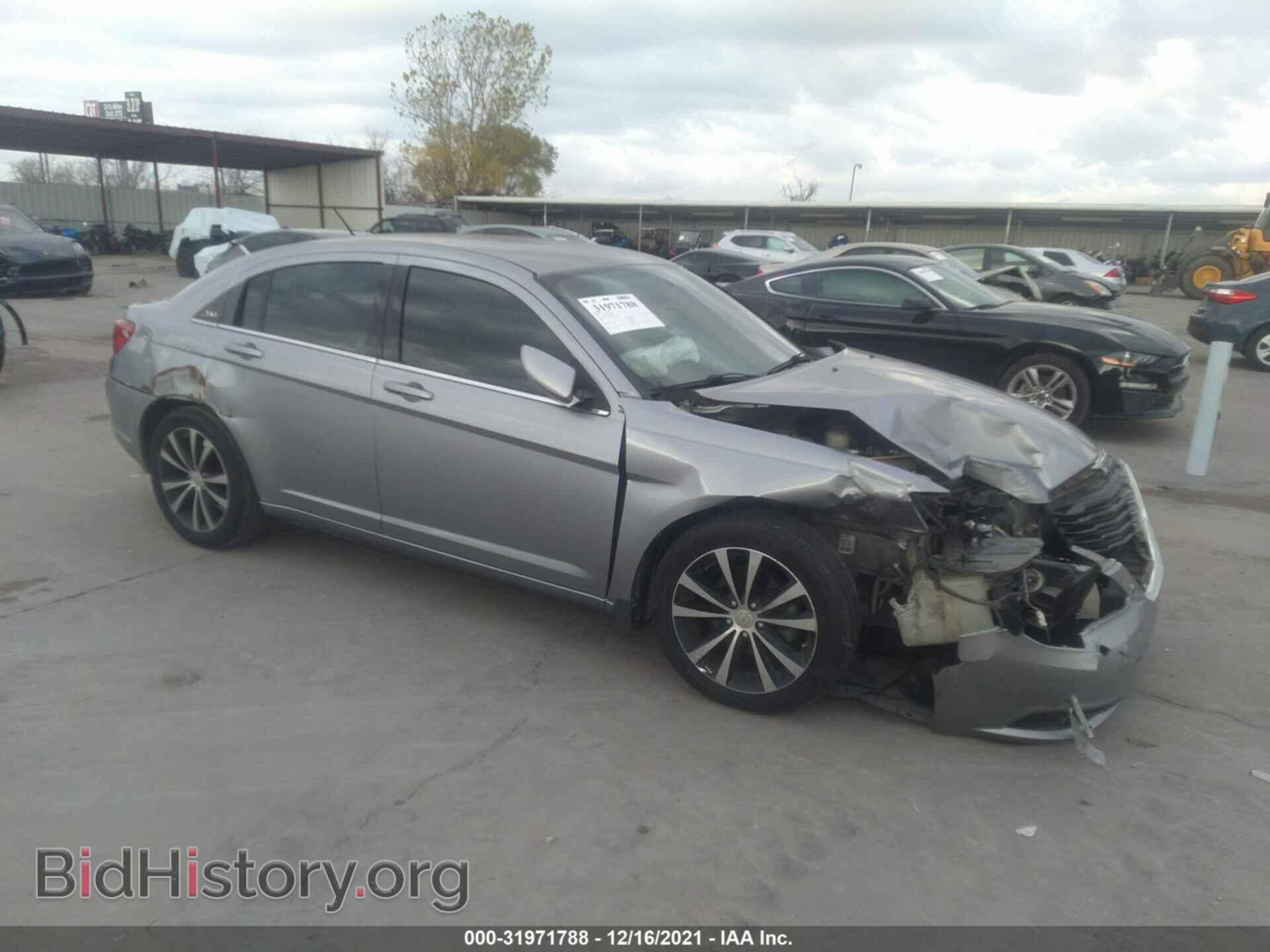 Фотография 1C3CCBCG4DN522006 - CHRYSLER 200 2013