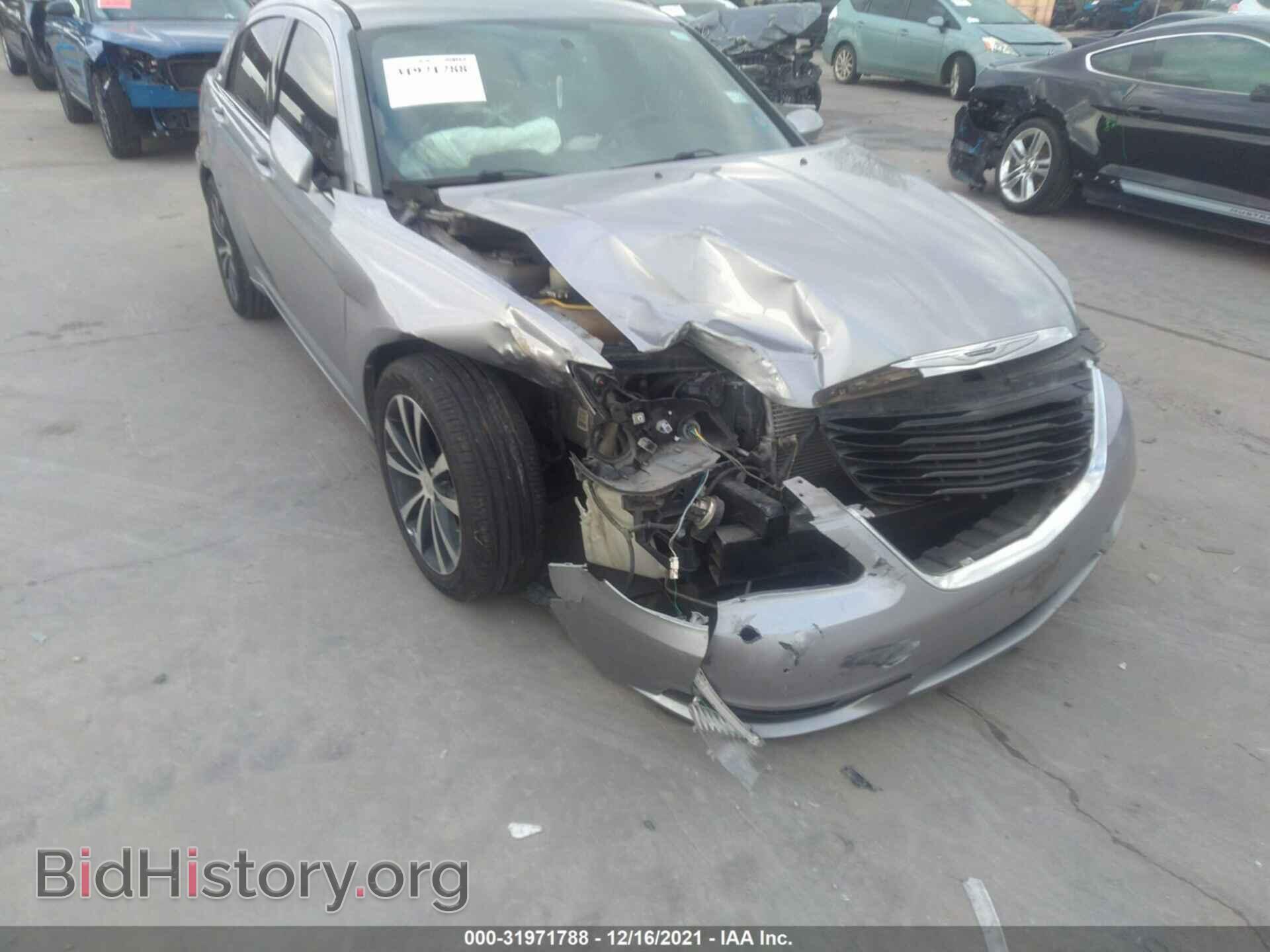 2013 CHRYSLER 200 - VIN: 1C3CCBCG4DN522006 - Фото 6