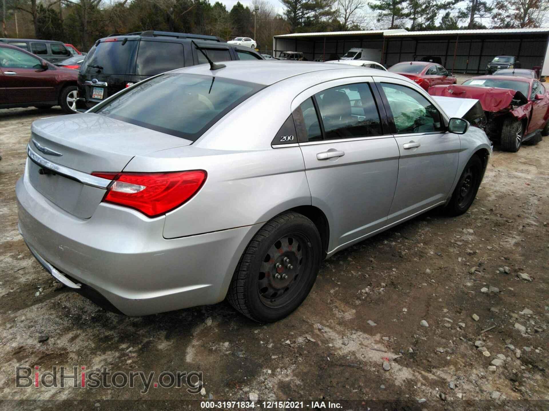 2012 CHRYSLER 200 - VIN: 1C3CCBABXCN319675 - Фото 4