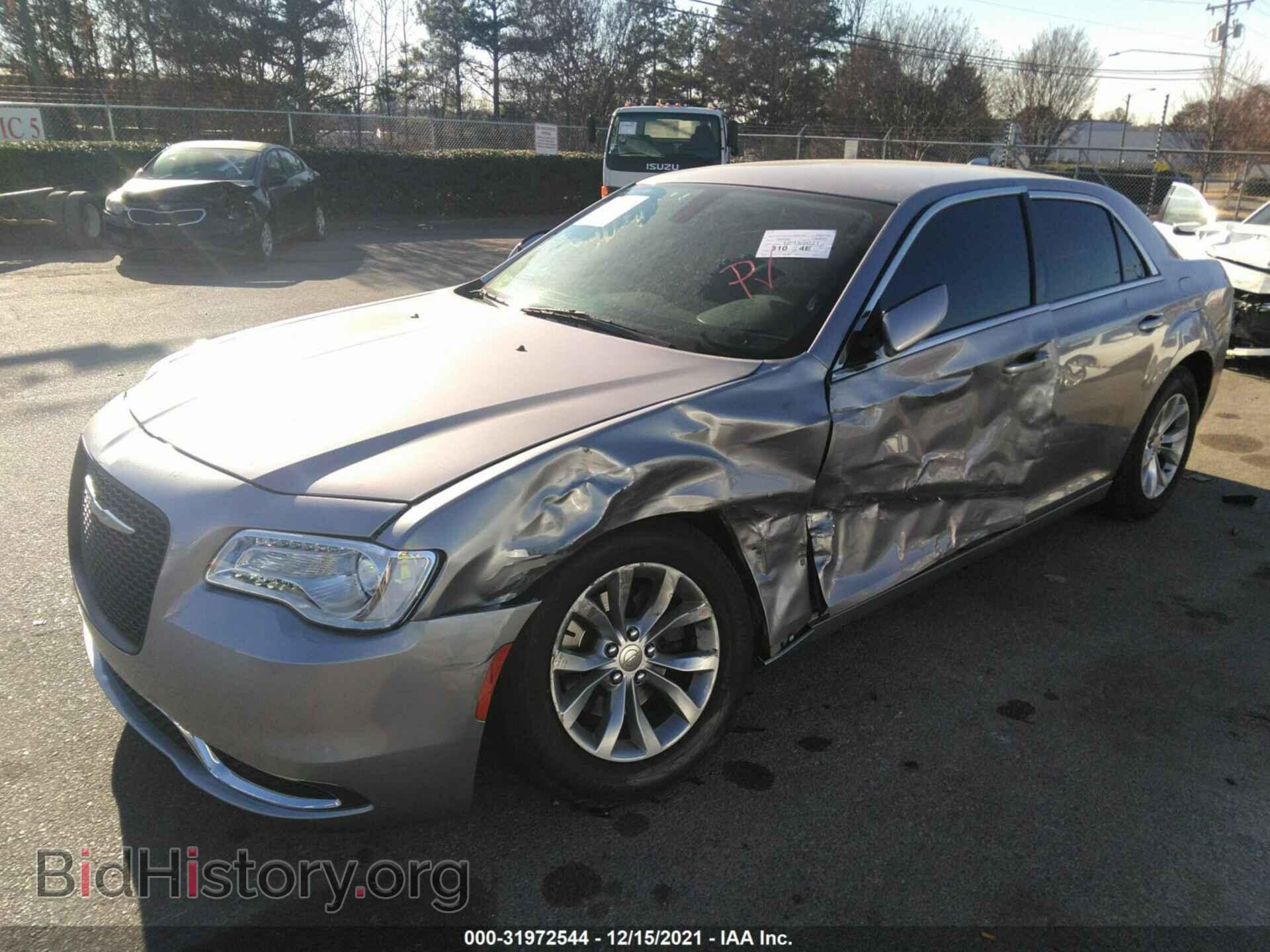 2015 CHRYSLER 300 - VIN: 2C3CCAAG8FH894134 - Фото 2