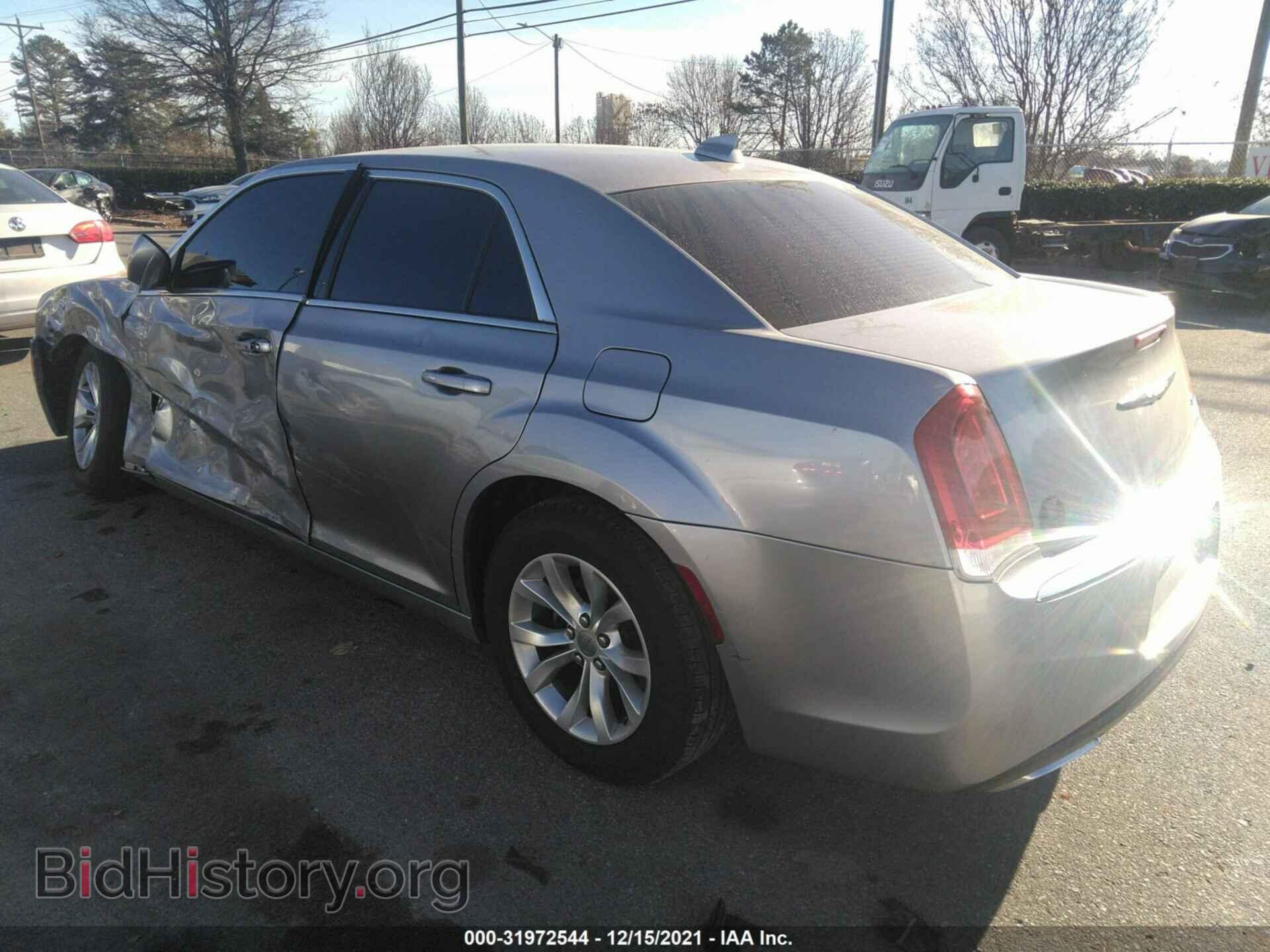 2015 CHRYSLER 300 - VIN: 2C3CCAAG8FH894134 - Фото 3