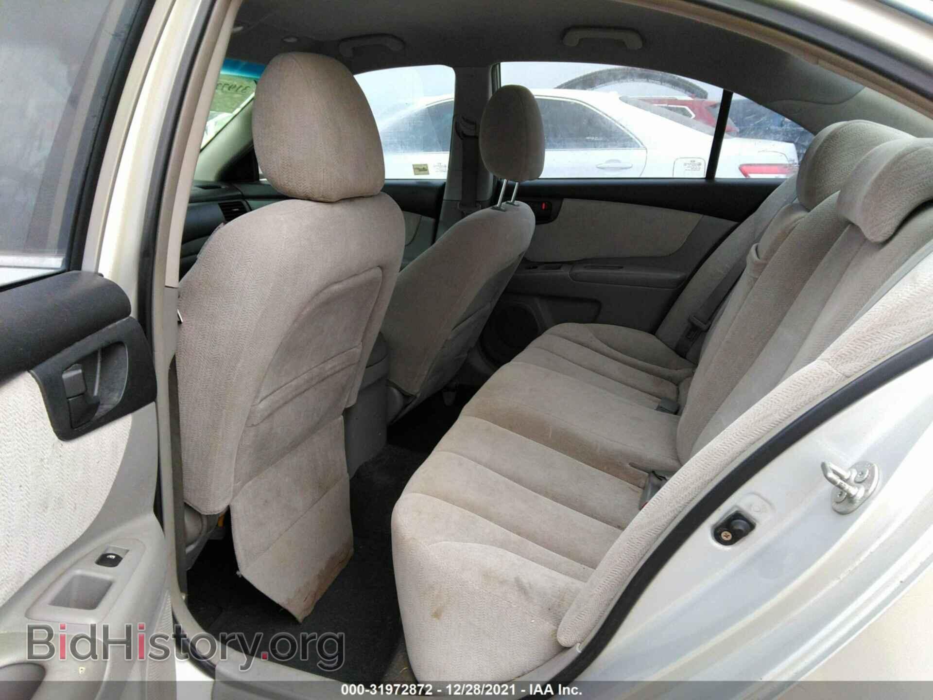 2008 KIA OPTIMA - VIN: KNAGE123085188978 - Фото 8