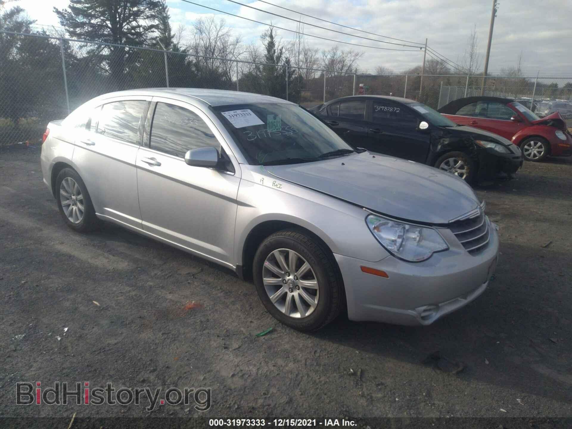 Photo 1C3CC5FB4AN103196 - CHRYSLER SEBRING 2010