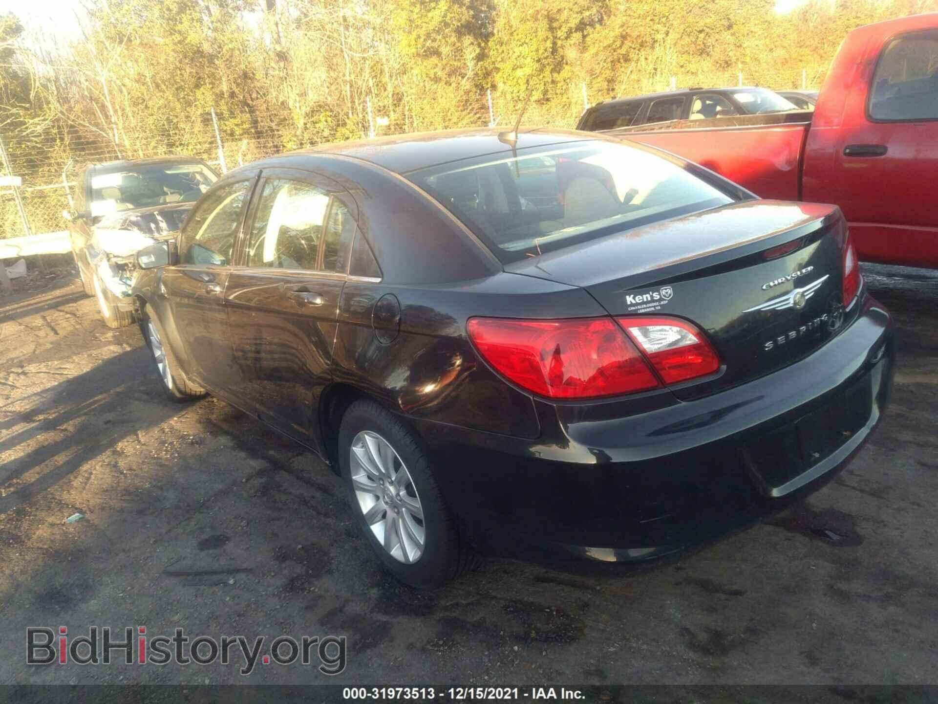 2010 CHRYSLER SEBRING - VIN: 1C3CC5FB2AN111328 - Фото 3