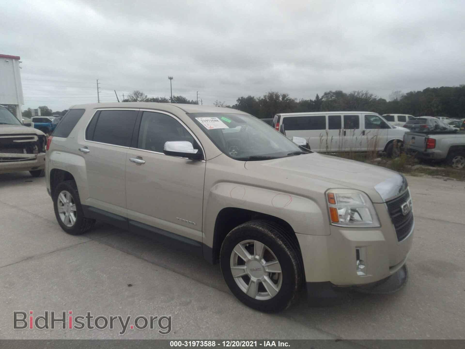 Фотография 2GKALMEK1D6408652 - GMC TERRAIN 2013