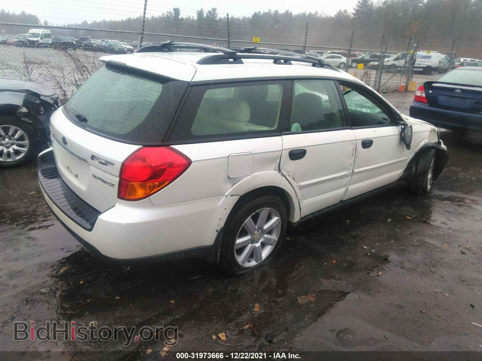 2007 SUBARU LEGACY WAGON - VIN: 4S4BP61CX77338809 - Photo 4
