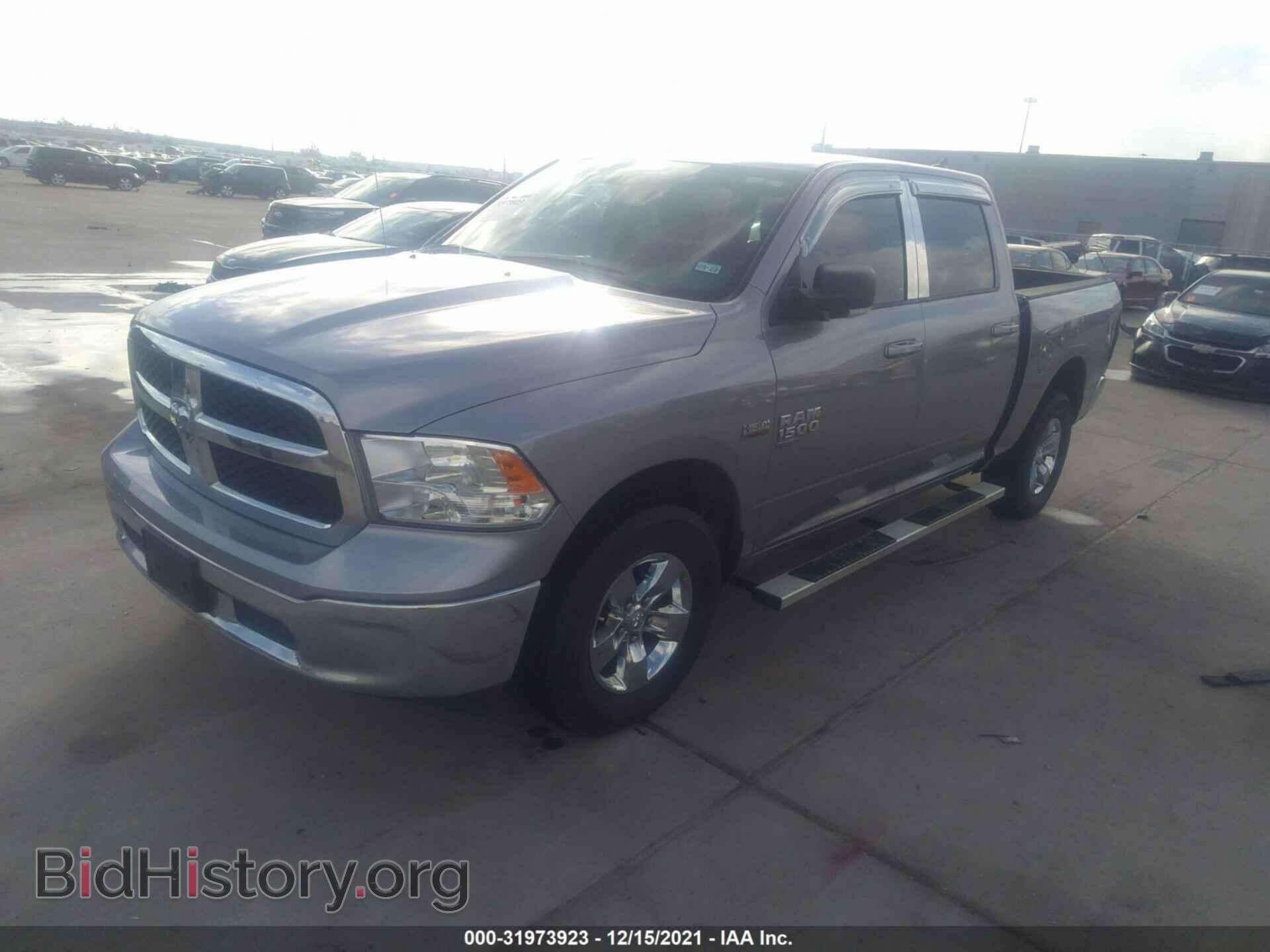 2019 RAM 1500 CLASSIC - VIN: 1C6RR7LT6KS634018 - Фото 2