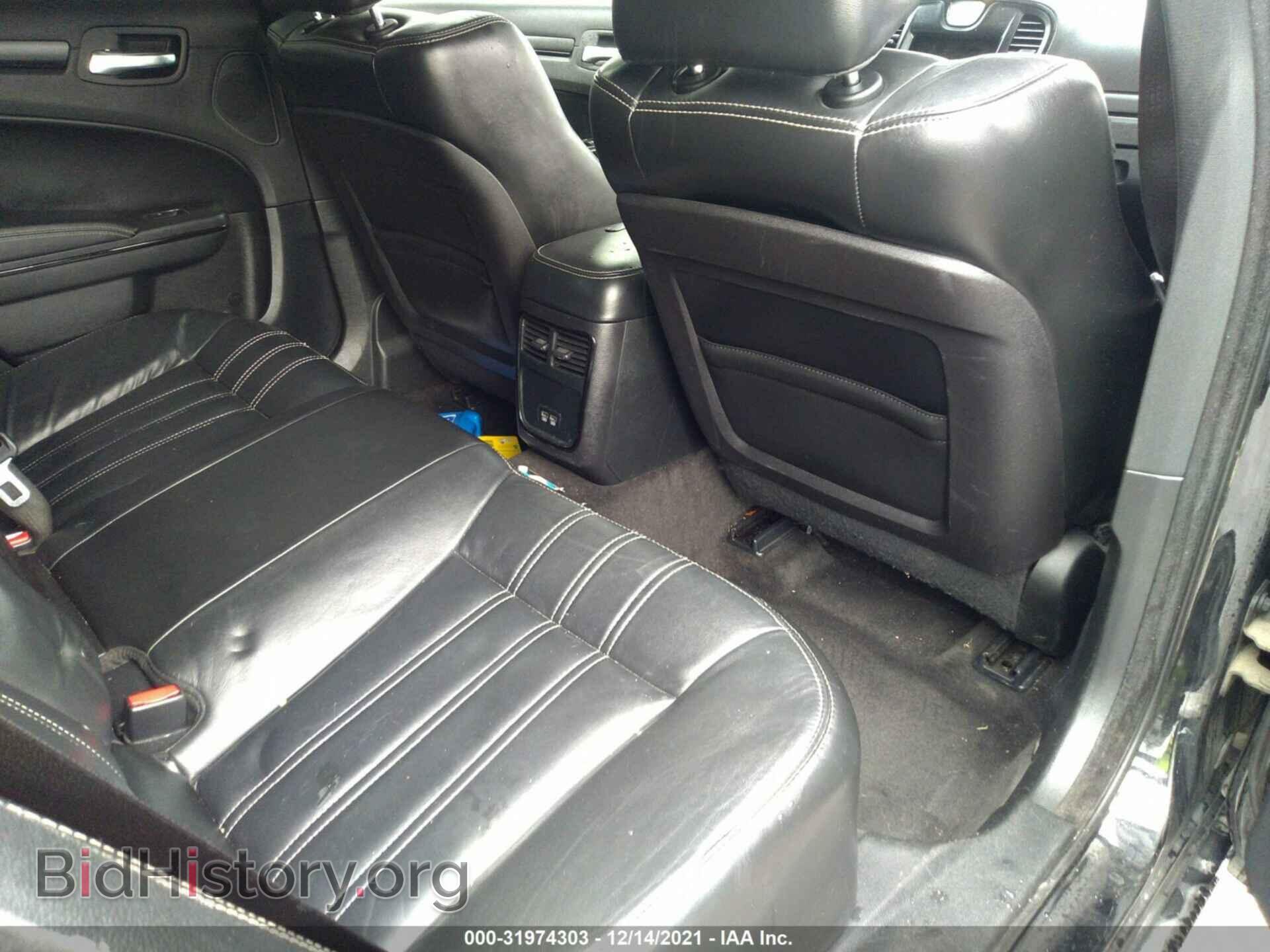 2016 CHRYSLER 300 - VIN: 2C3CCAGG4GH224931 - Фото 8