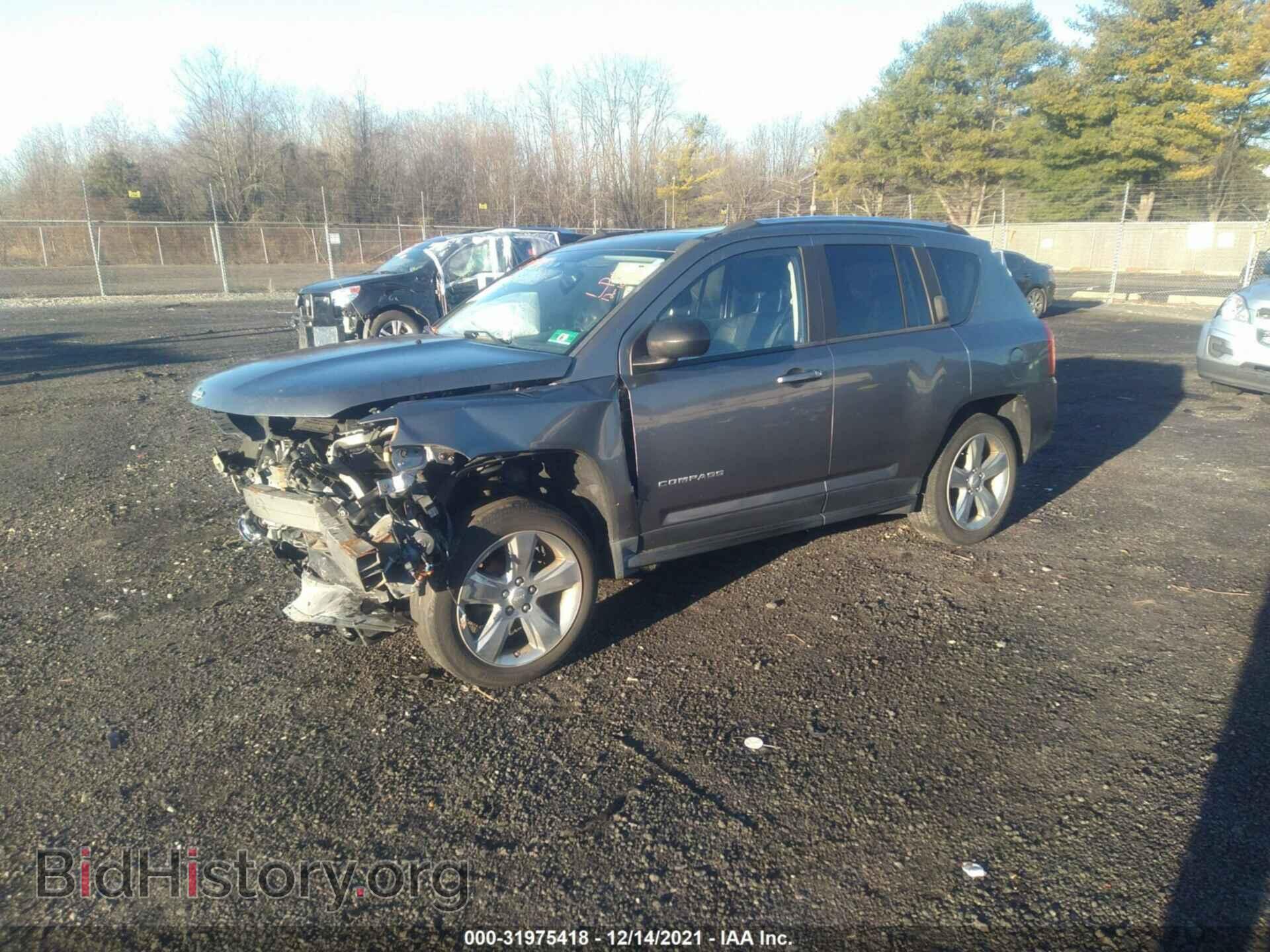 2012 JEEP COMPASS - VIN: 1C4NJDCB8CD600172 - Photo 2