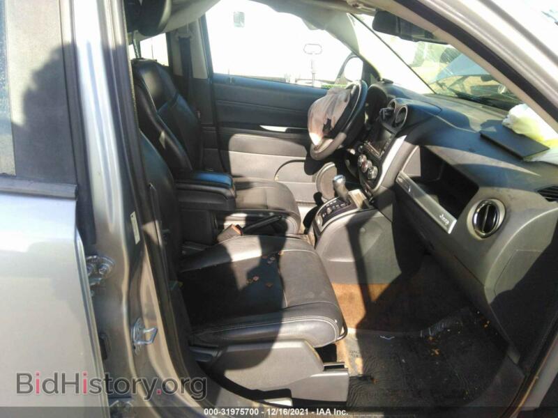 2014 Jeep COMPASS (VIN 1C4NJCEA8ED887319) — photo 5 of 12