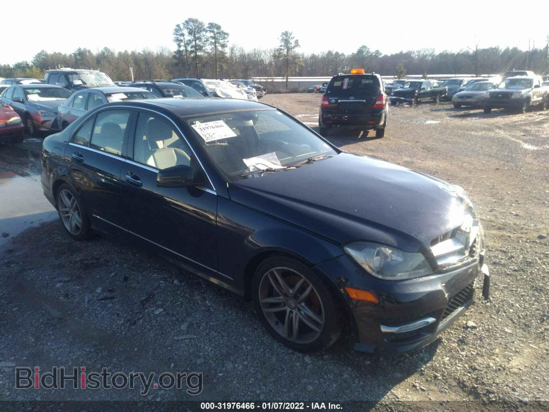 Фотография WDDGF8BB2CR228226 - MERCEDES-BENZ C-CLASS 2012