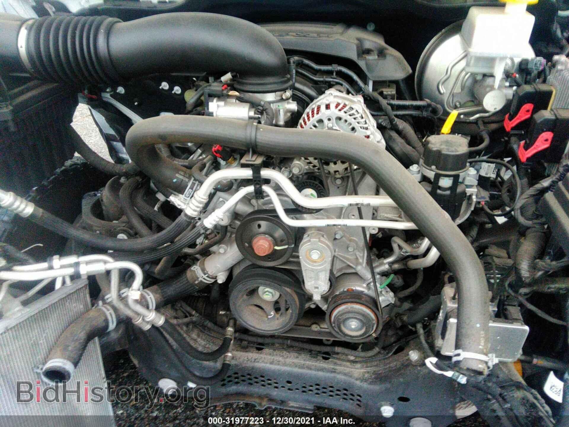 2020 RAM 1500 - VIN: 1C6SRFLT2LN279313 - Photo 10