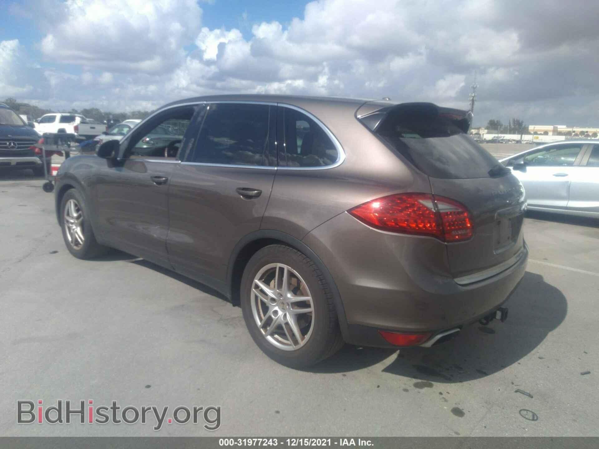 2012 PORSCHE CAYENNE - VIN: WP1AB2A21CLA43774 - Фото 3