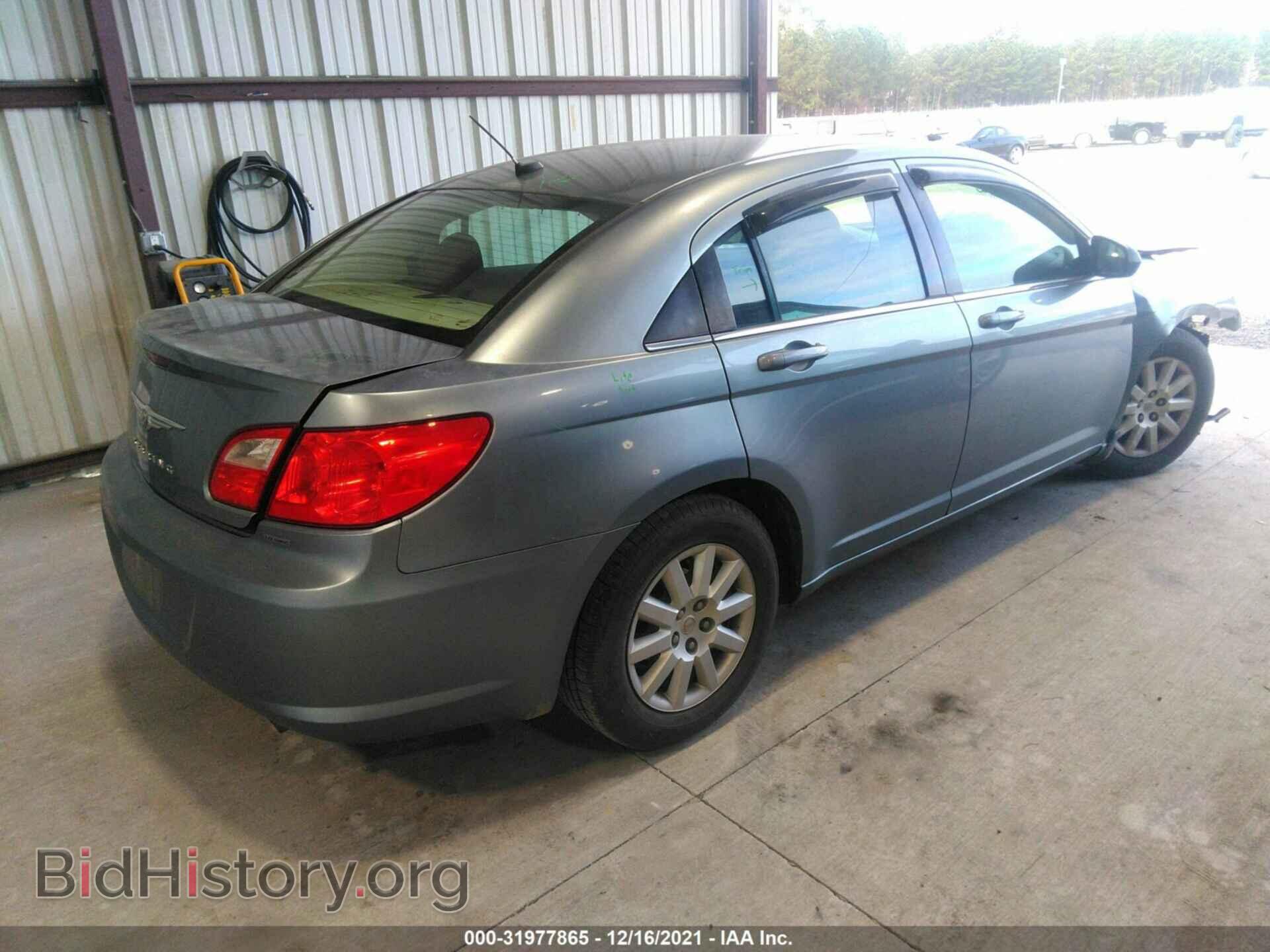 2010 CHRYSLER SEBRING - VIN: 1C3CC4FB0AN198155 - Фото 4