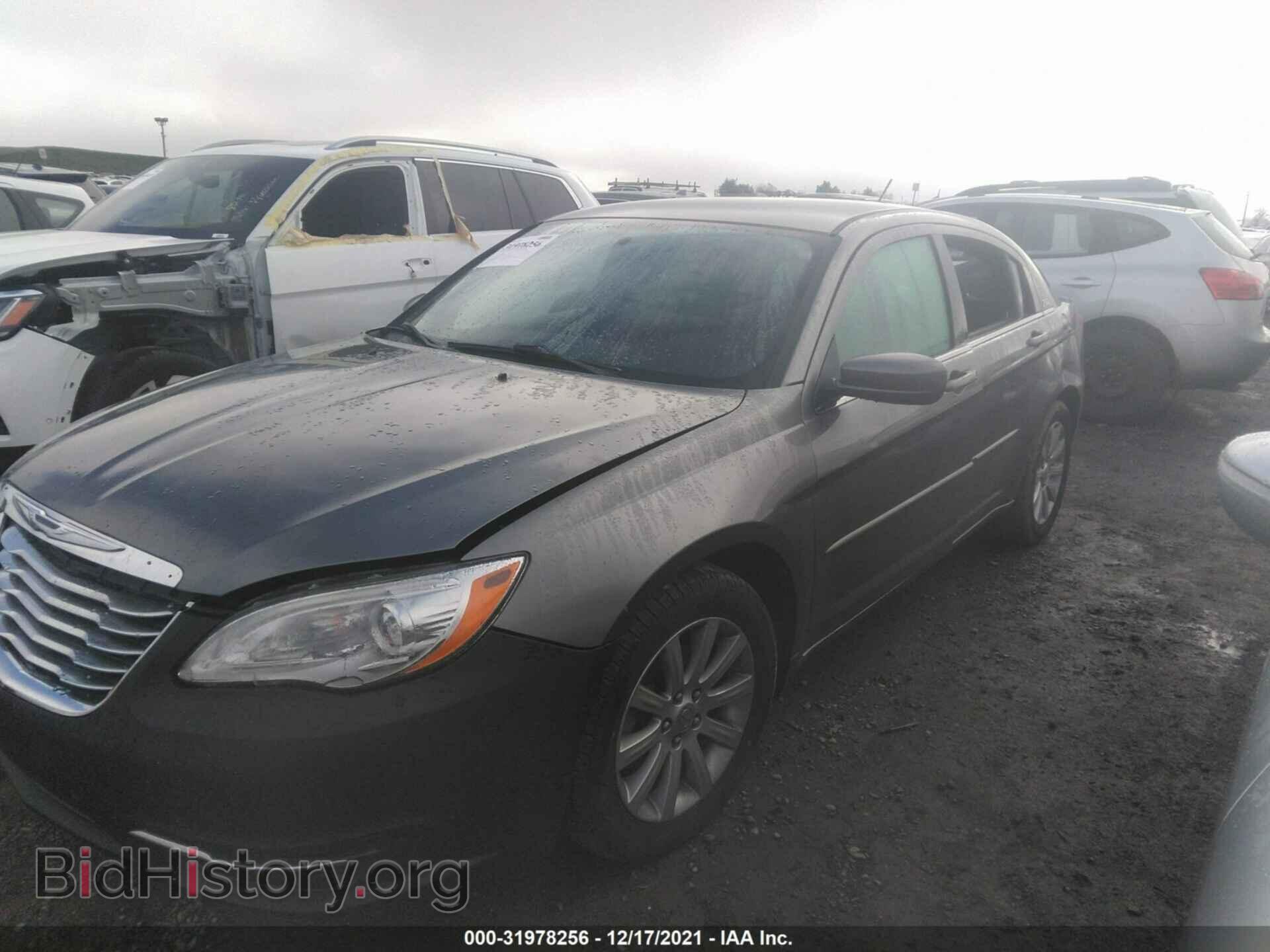 2012 CHRYSLER 200 - VIN: 1C3CCBBG4CN321870 - Фото 2