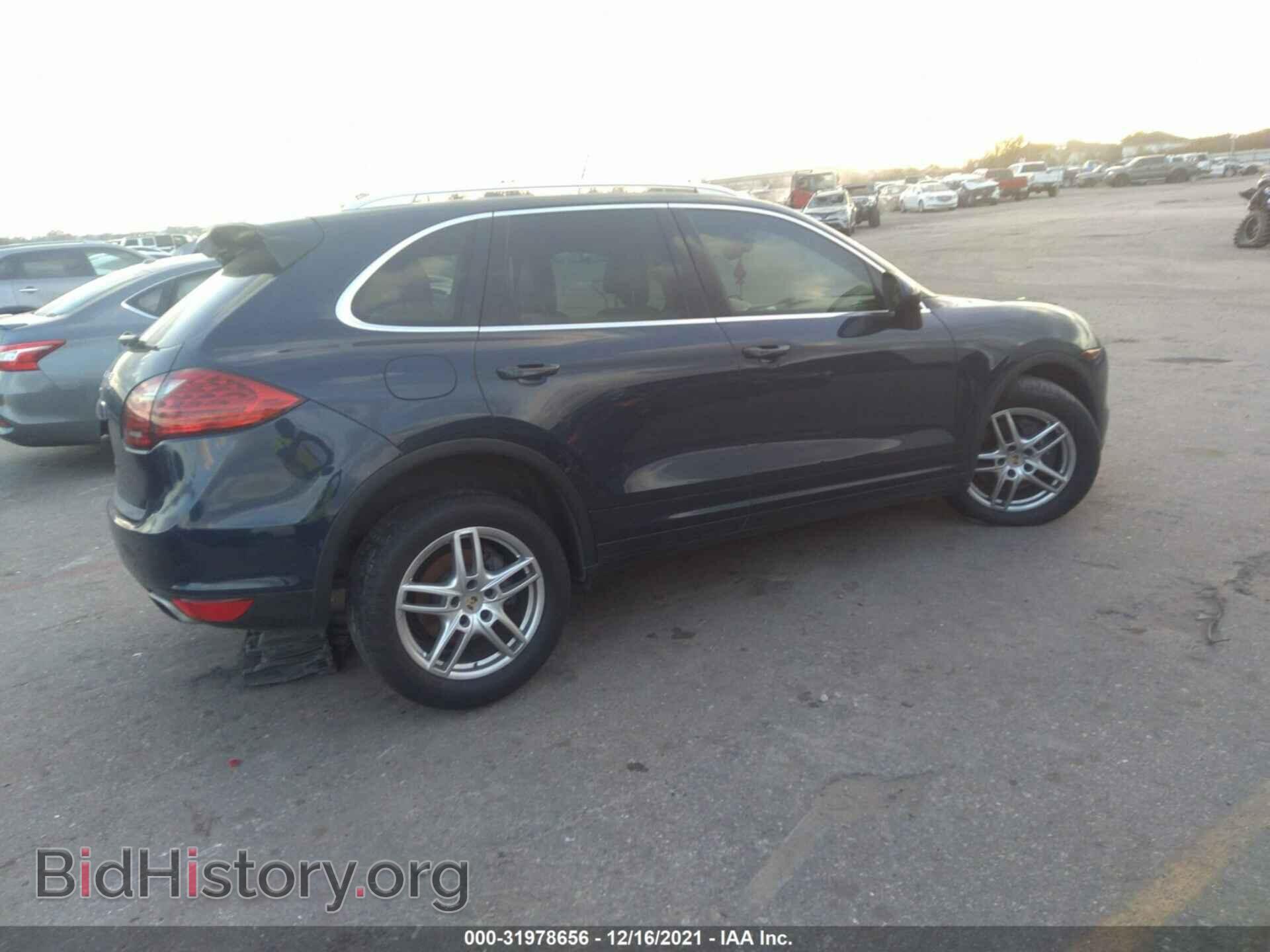 2012 PORSCHE CAYENNE - VIN: WP1AA2A22CLA07997 - Photo 4