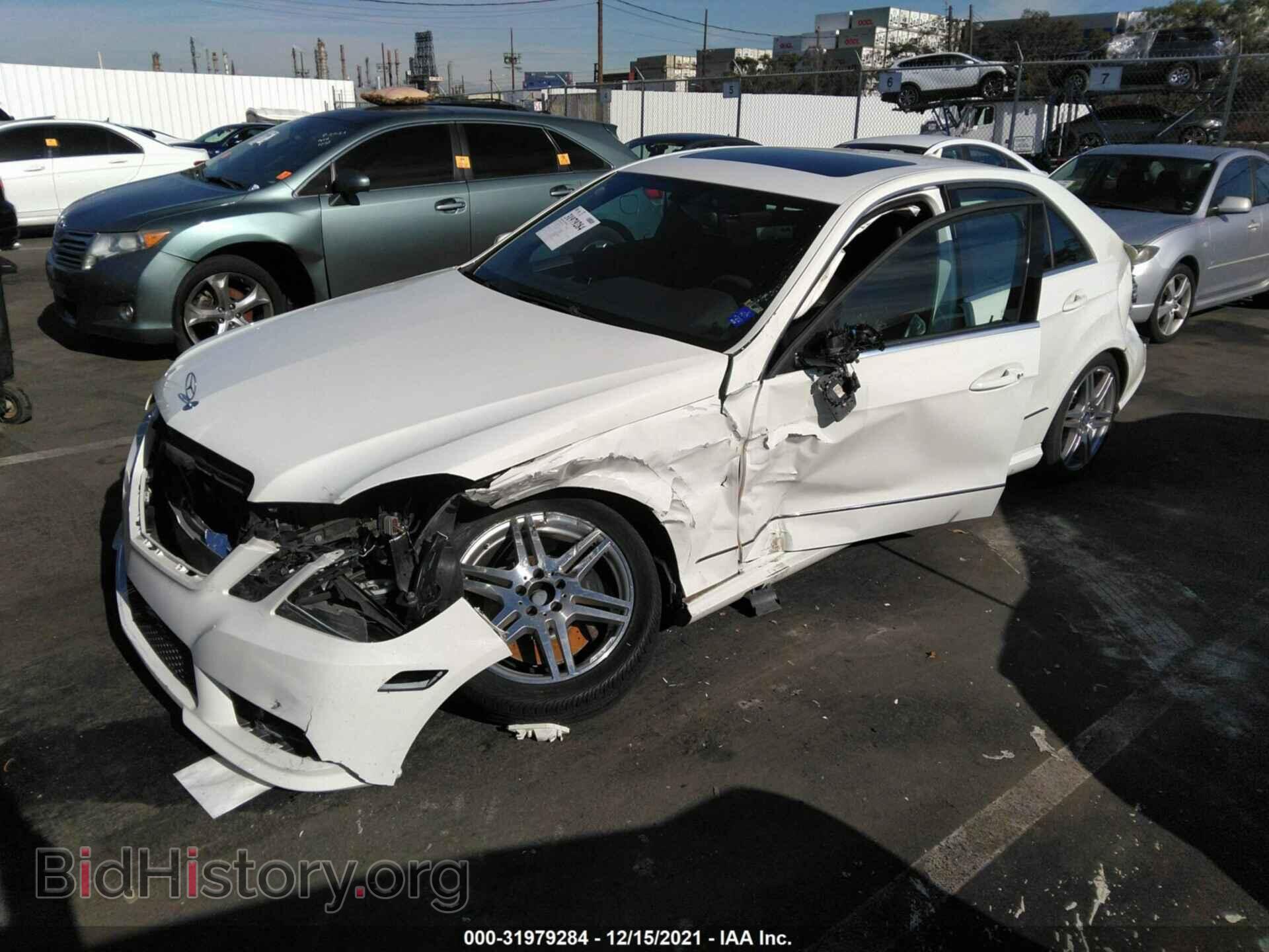 2010 MERCEDES-BENZ E-CLASS - VIN: WDDHF5GB0AA071285 - Фото 2