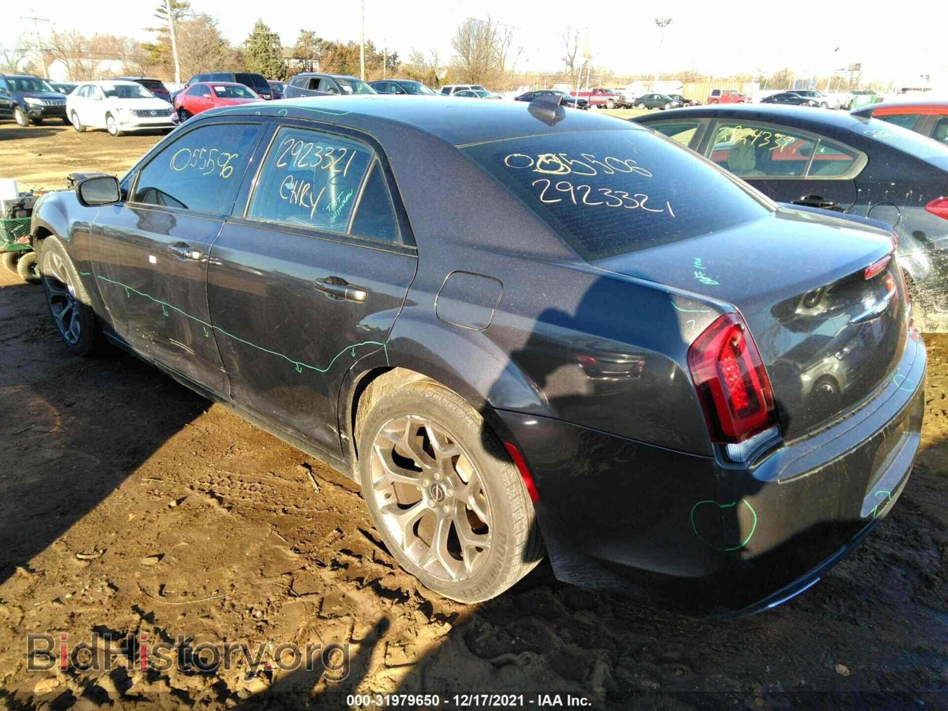 2015 CHRYSLER 300 - VIN: 2C3CCABG0FH767151 - Фото 3
