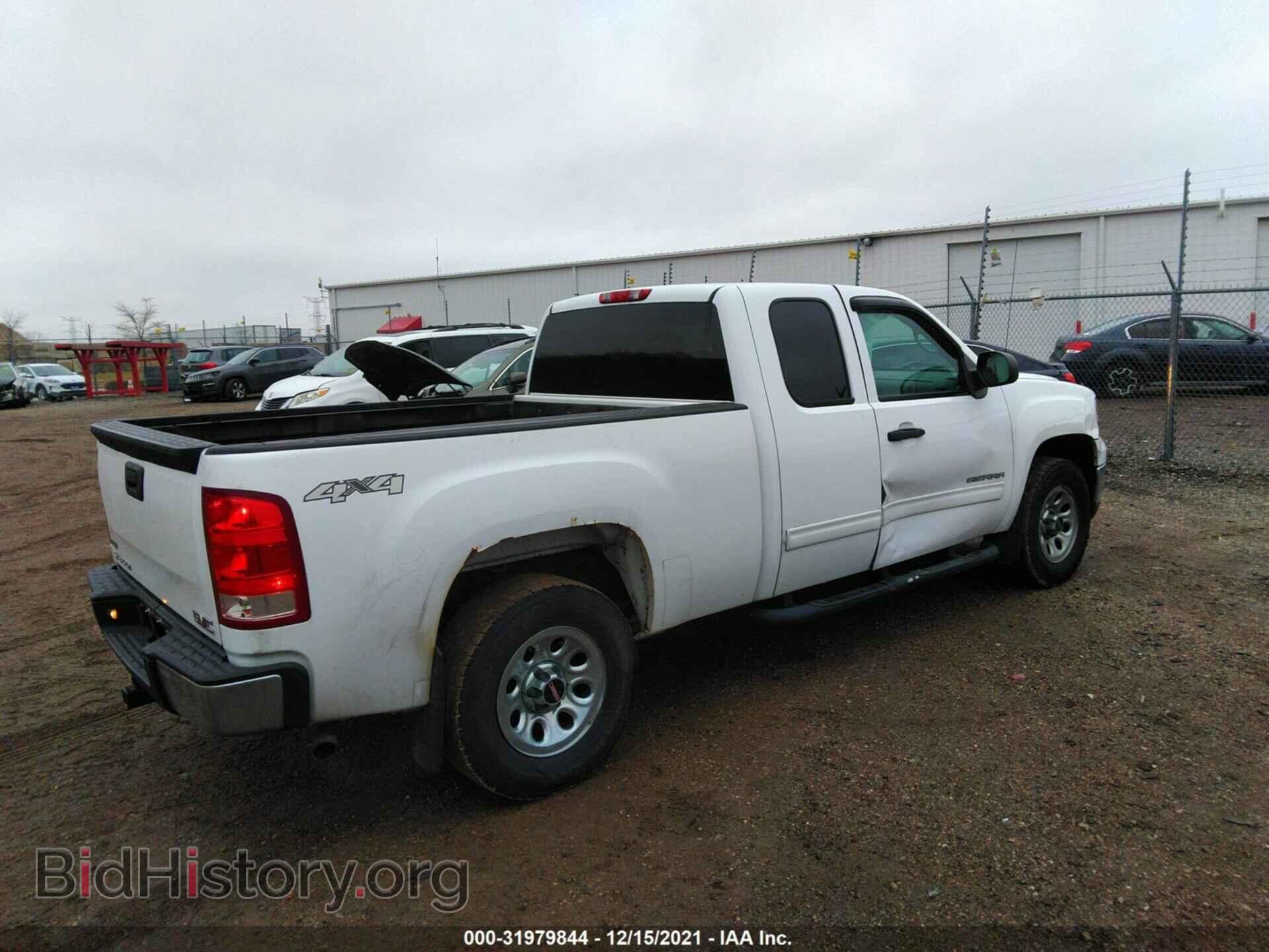 2011 GMC SIERRA 1500 - VIN: 1GTR2UEAXBZ286545 - Фото 4