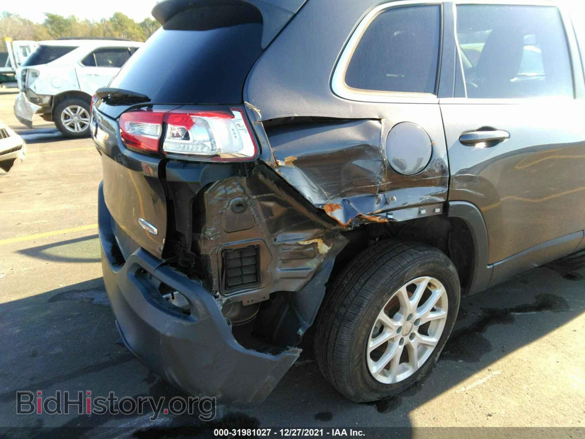 2018 JEEP CHEROKEE - VIN: 1C4PJLLB3JD519094 - Фото 6