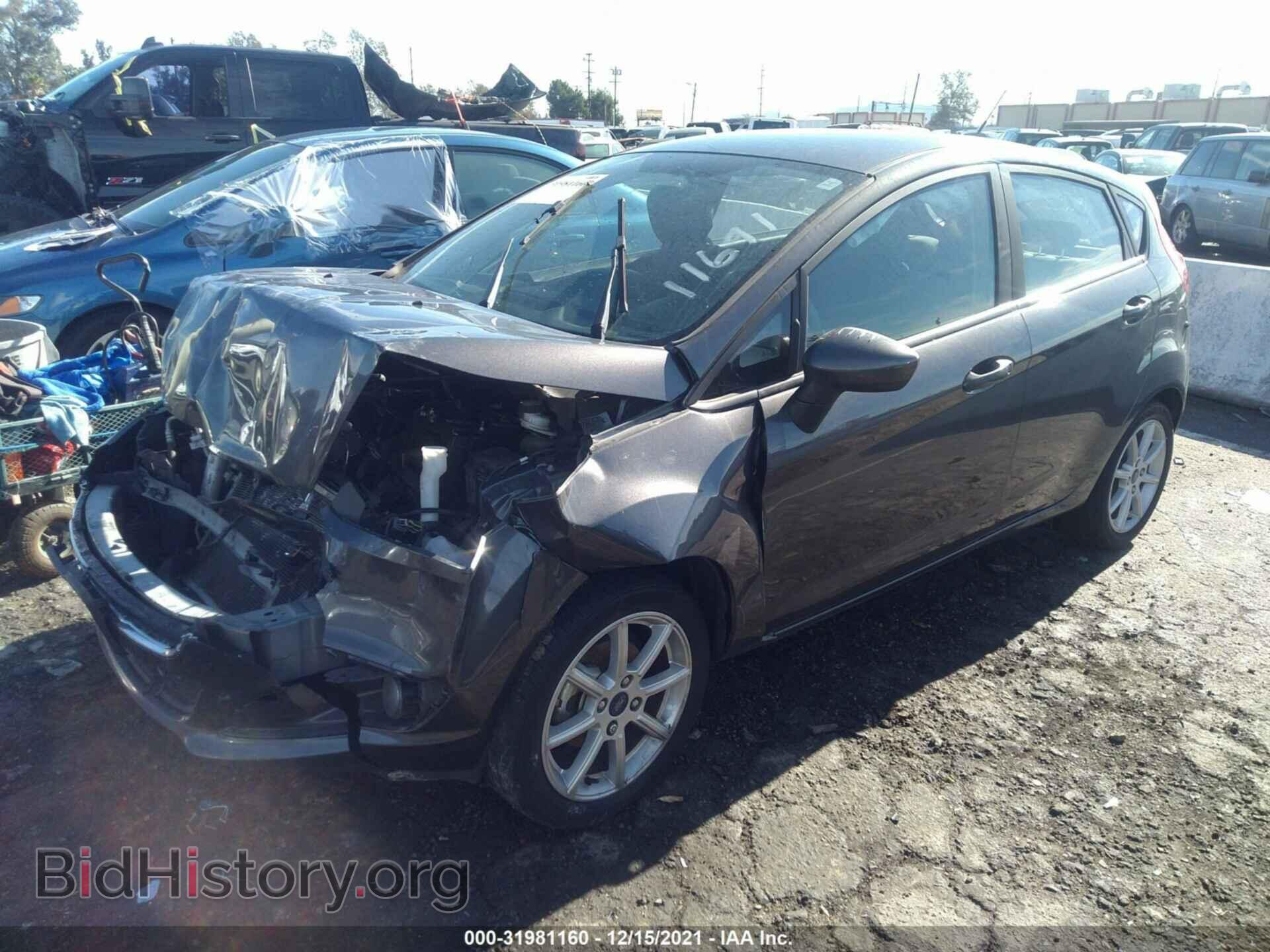 2017 FORD FIESTA - VIN: 3FADP4EJ5HM110028 - Фото 2