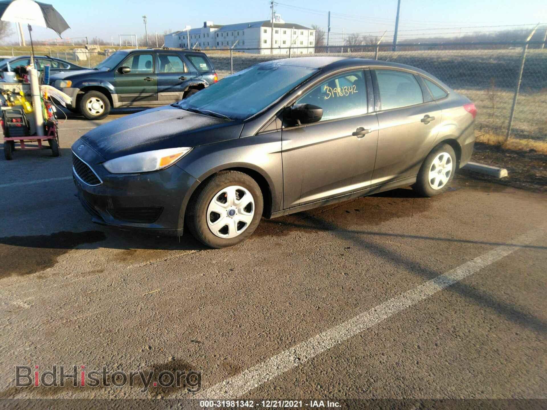 2018 FORD FOCUS - VIN: 1FADP3E20JL269775 - Photo 2