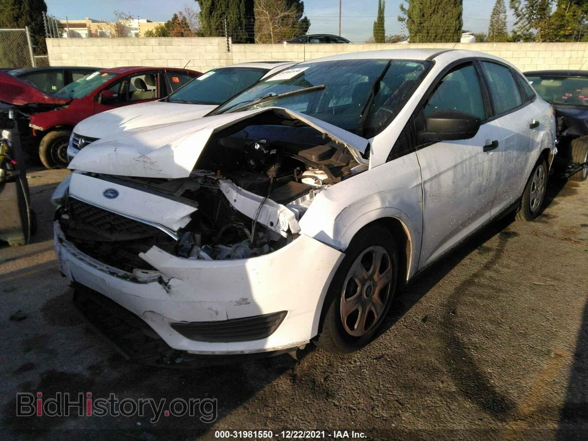 2016 FORD FOCUS - VIN: 1FADP3E25GL310488 - Фото 2