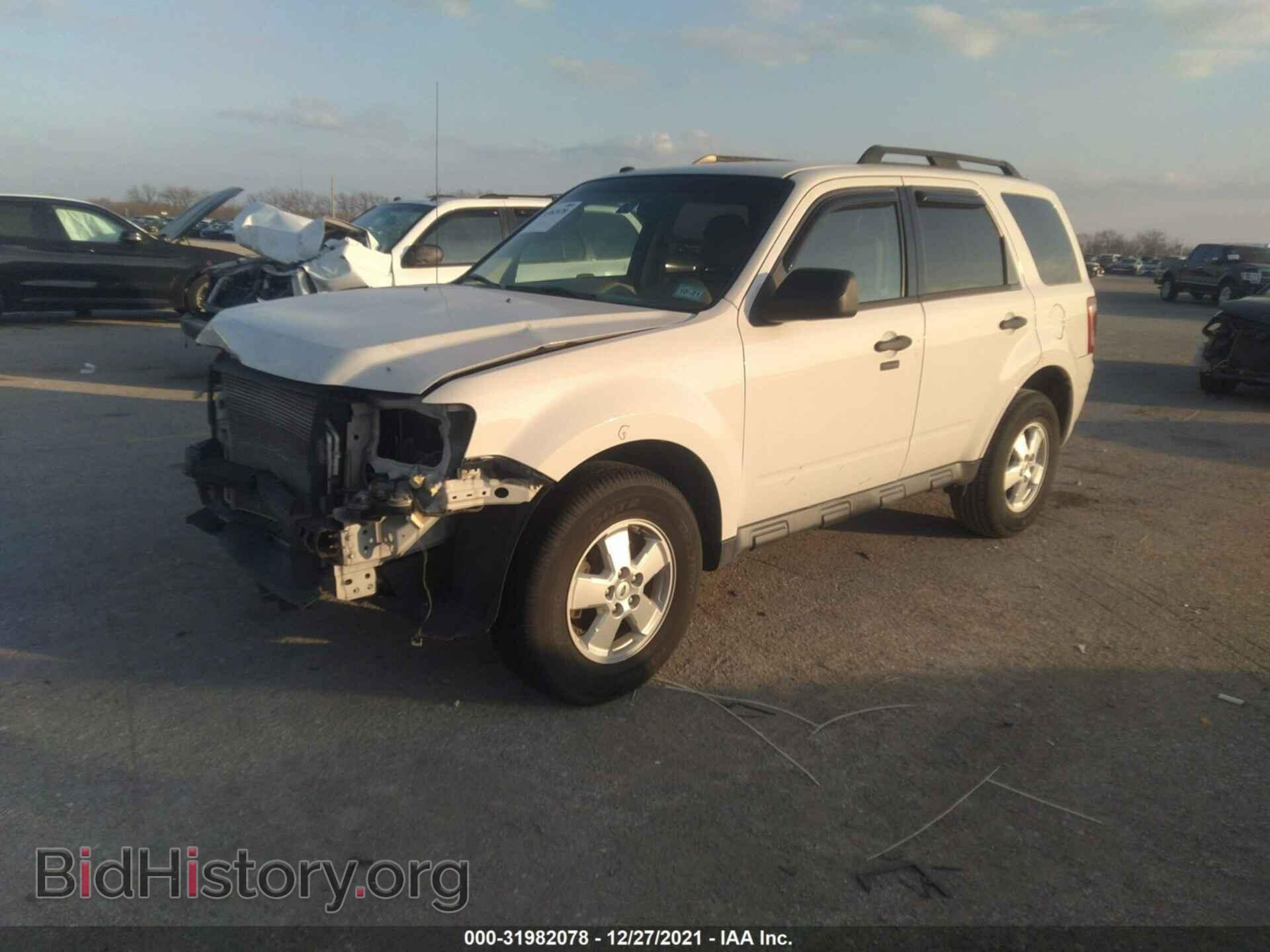 2012 FORD ESCAPE - VIN: 1FMCU0DG4CKB32952 - Фото 2